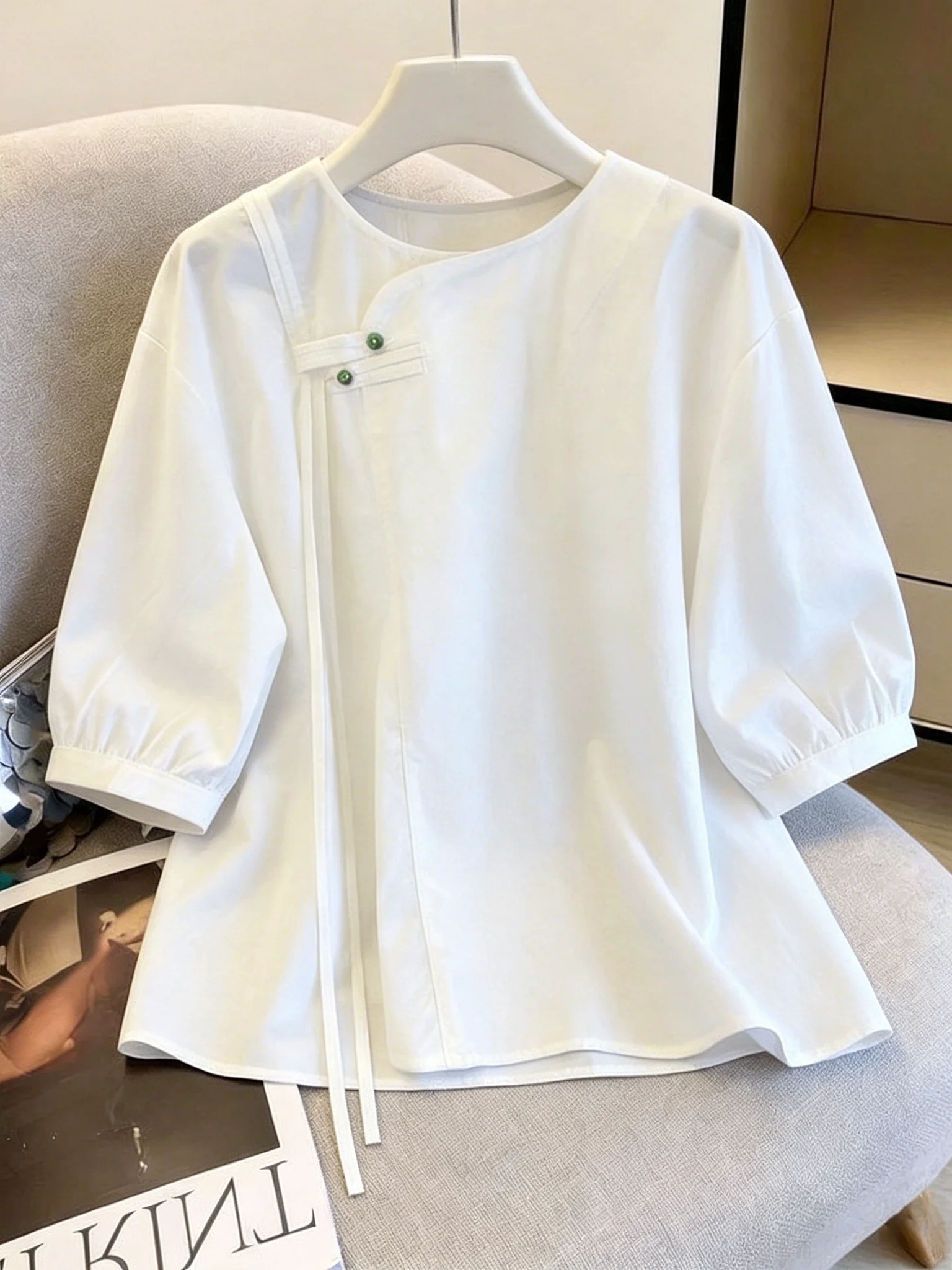 Slimming plus Size Short Sleeve Shirt for Women Lightweight Fashionable Korean Style Commute Friendly Breathable Top
Slimming plus Size Short Sleeve Shirt for Women Lightweight Fashionable Korean Style Commute Friendly Breathable Top
