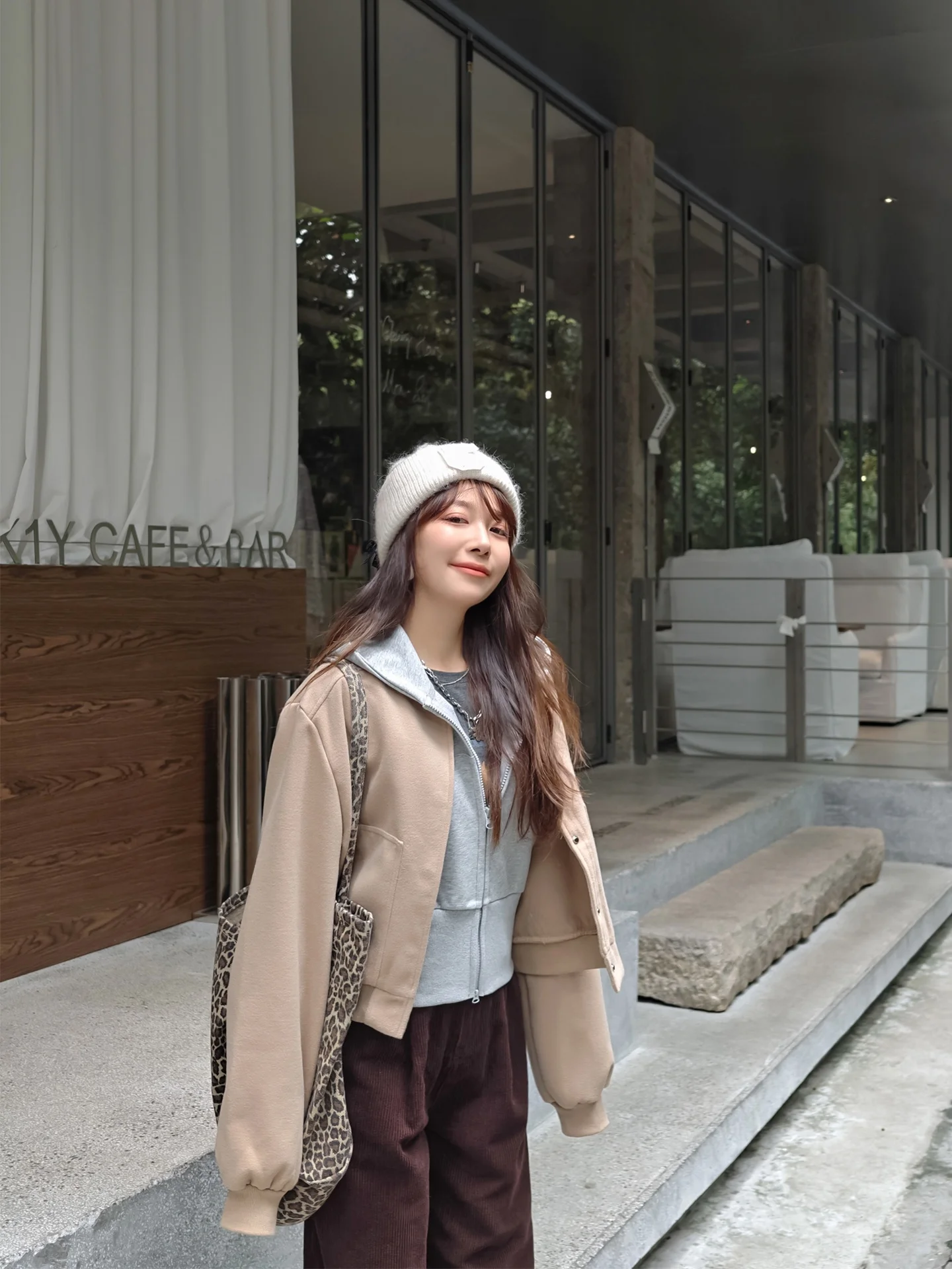 Корейская короткая шерстяная бейсбольная куртка-бомбер женская, цвет хаки, с высокой талией, осенне-зимняя новинка
Корейская короткая шерстяная бейсбольная куртка-бомбер женская, цвет хаки, с высокой талией, осенне-зимняя новинка