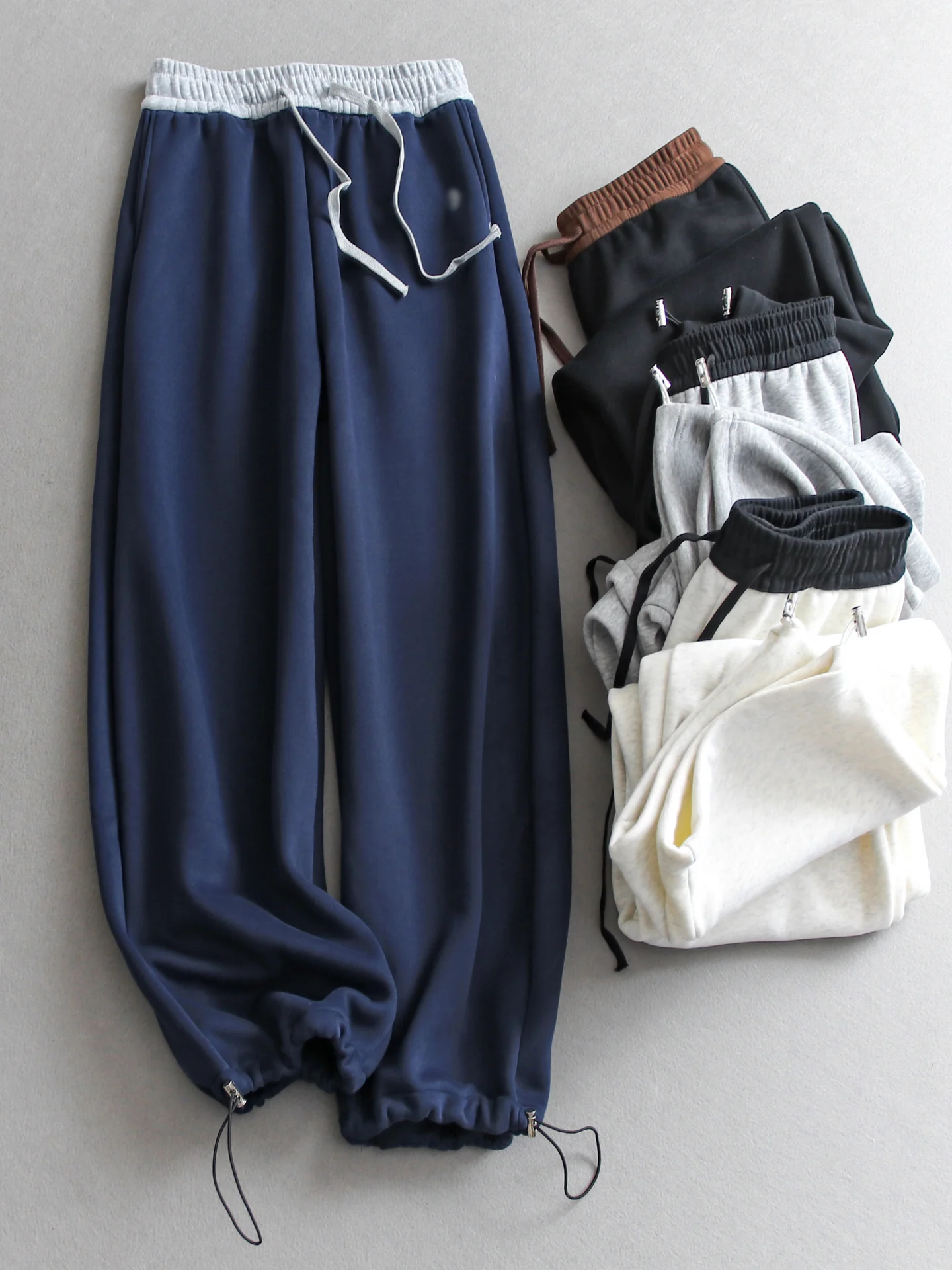 High Waist Thickened Fleece Lined Banana Sport Pants Women Casual Trousers Long Legging Warm Comfortable Lazy Pants M845
High Waist Thickened Fleece Lined Banana Sport Pants Women Casual Trousers Long Legging Warm Comfortable Lazy Pants M845