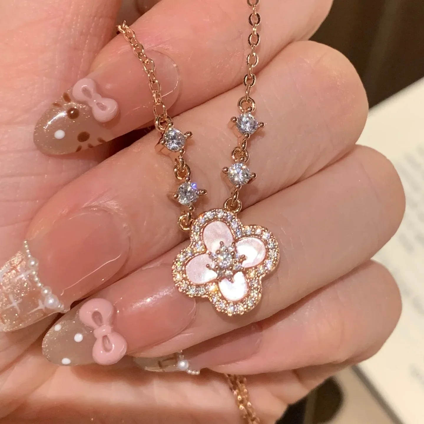 Pink Shell Necklace, Four Leaf Clover Pendant , 18K Gold Plated Layering Chain , Dainty Aesthetic Jewelry , Women's Fashion Gift
Pink Shell Necklace, Four Leaf Clover Pendant , 18K Gold Plated Layering Chain , Dainty Aesthetic Jewelry , Women's Fashion Gift