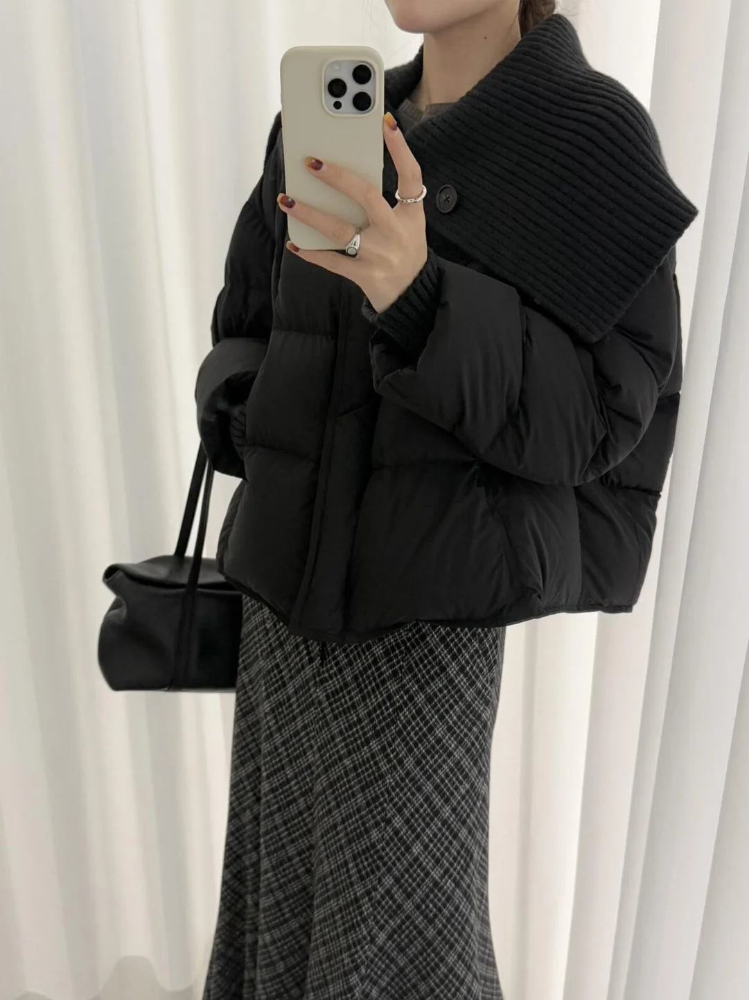 Fashionable Thickened Knitted High Collar Cotton Jacket Women's Winter New Arrival High Quality Versatile Warm Outerwear Trendy
Fashionable Thickened Knitted High Collar Cotton Jacket Women's Winter New Arrival High Quality Versatile Warm Outerwear Trendy