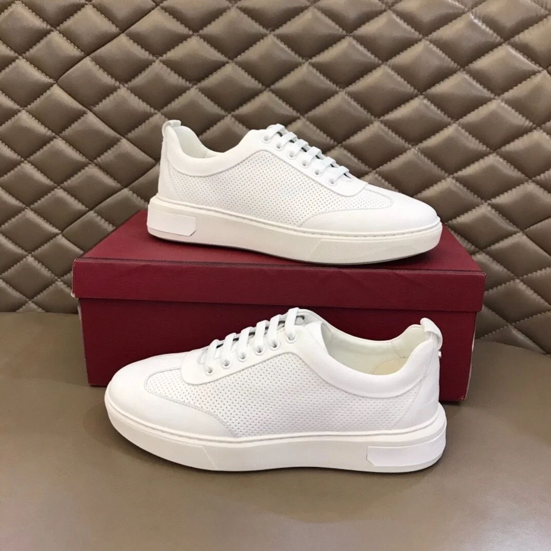 Кроссовки из натуральной кожи: высококачественная повседневная обувь от люксового бренда, идеально подходящая для пар и незаменимая для прогулок на свежем воздухе.
Кроссовки из натуральной кожи: высококачественная повседневная обувь от люксового бренда, идеально подходящая для пар и незаменимая для прогулок на свежем воздухе.