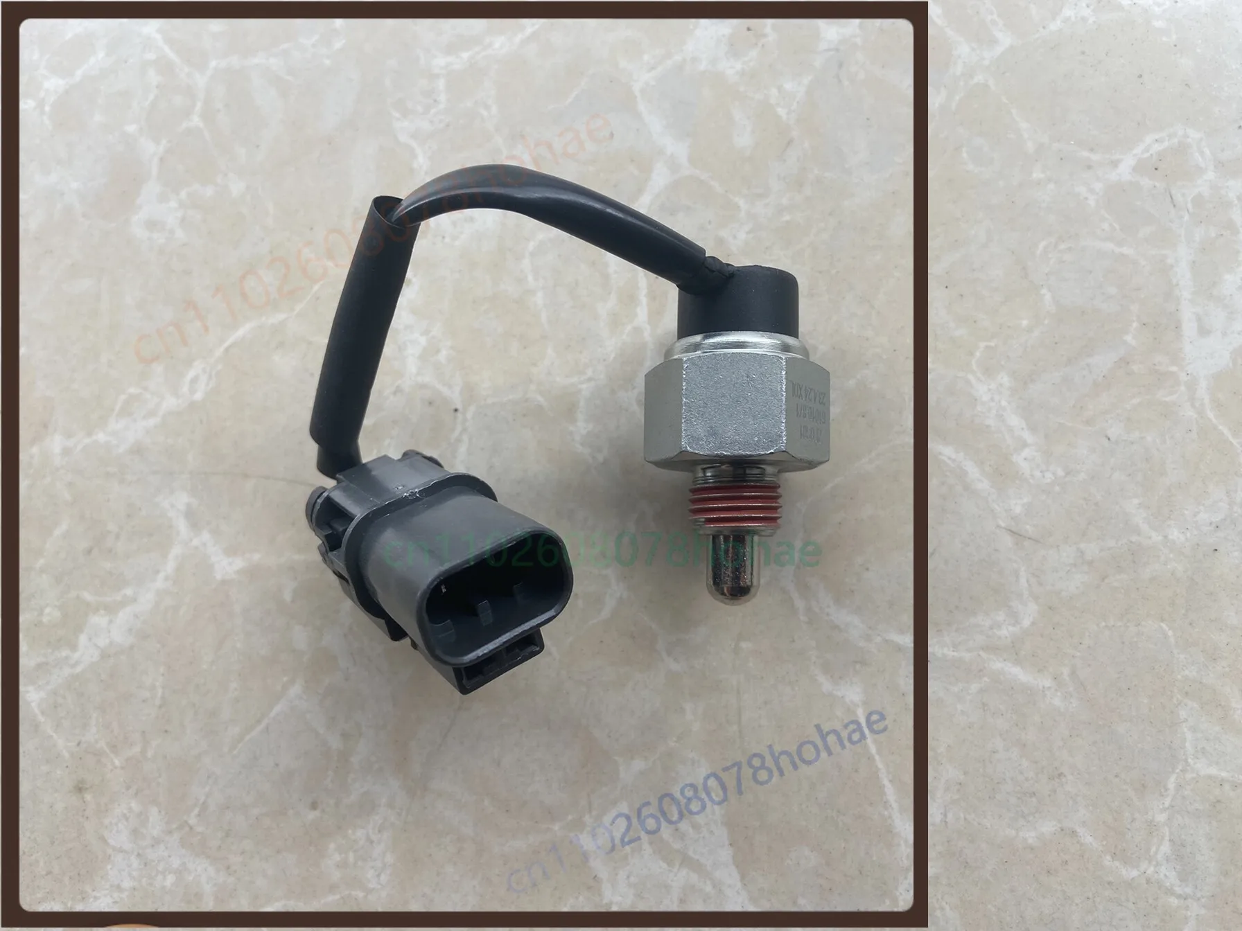 Reverse Light Gear Switch 0501010871 For Foton Aumark Light Truck Gearbox Backup Lamp Induction Sensor Replacement Parts
Reverse Light Gear Switch 0501010871 For Foton Aumark Light Truck Gearbox Backup Lamp Induction Sensor Replacement Parts