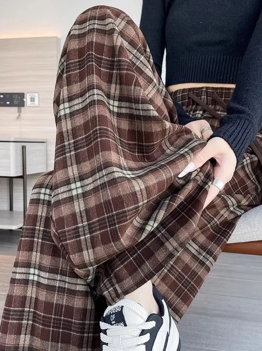 Американские широкие брюки в клетку для женщин, весенне-осенние, свободные, с эластичной высокой талией, прямые, повседневные, в пол
Американские широкие брюки в клетку для женщин, весенне-осенние, свободные, с эластичной высокой талией, прямые, повседневные, в пол