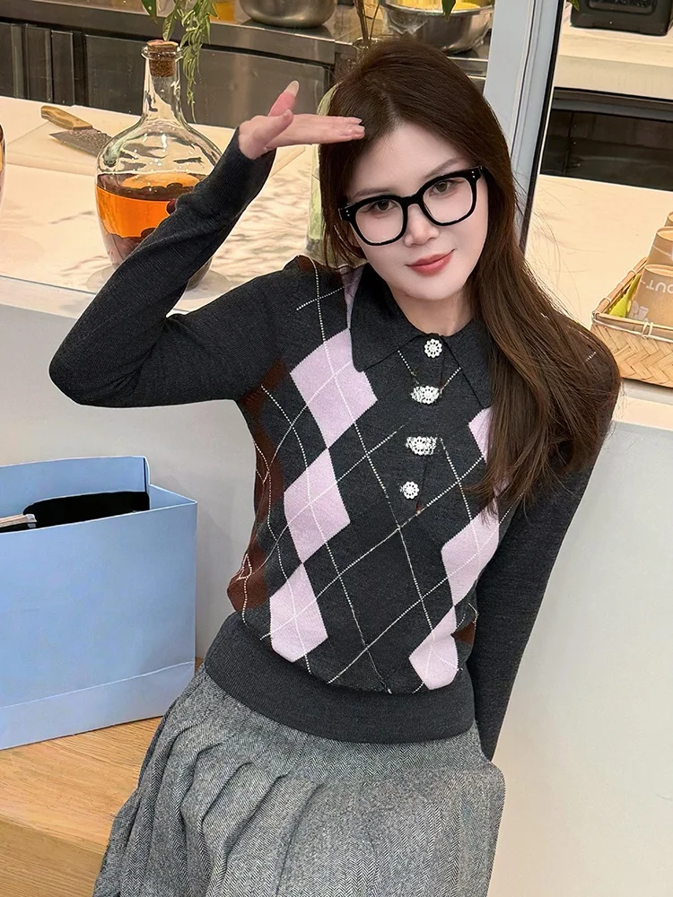 Spring 2026 Casual Style Women's Knitted Woolen Shirt Mixed Color Diamond Pattern Travel Outfit SelfSP Home New Arrival
Spring 2026 Casual Style Women's Knitted Woolen Shirt Mixed Color Diamond Pattern Travel Outfit SelfSP Home New Arrival