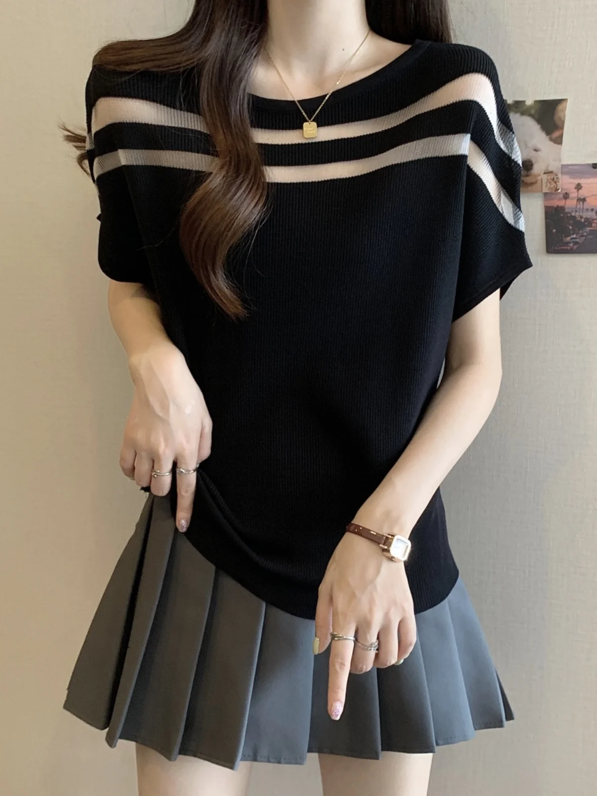 Ice Silk Hollow out Short Sleeve T-Shirt Women's Summer Thin Size Large Base Shirt Plump Sister Slimming Pure Desire Mesh Top
Ice Silk Hollow out Short Sleeve T-Shirt Women's Summer Thin Size Large Base Shirt Plump Sister Slimming Pure Desire Mesh Top
