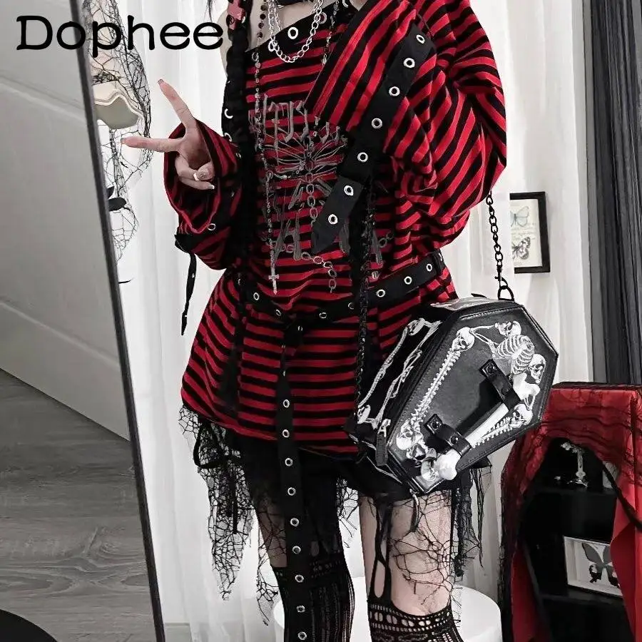 Y2k subculture sweet cool babes punk off-the-shoulder striped long-sleeved T-shirt Japanese original Lolita fashion street top
Y2k subculture sweet cool babes punk off-the-shoulder striped long-sleeved T-shirt Japanese original Lolita fashion street top