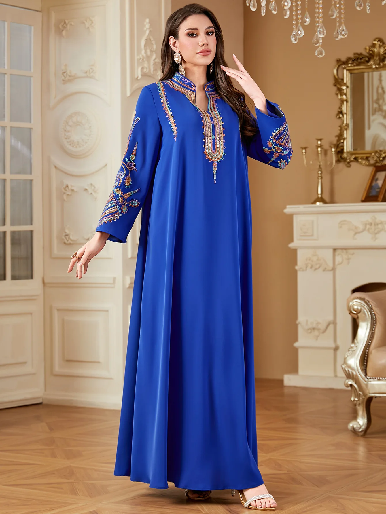 Fashion Dubai Women Embroidered Abaya Robe Long Sleeve Ethnic Maxi Dress Muslim Moroccan Caftan Turkey Party Gown Islam Clothing
Fashion Dubai Women Embroidered Abaya Robe Long Sleeve Ethnic Maxi Dress Muslim Moroccan Caftan Turkey Party Gown Islam Clothing