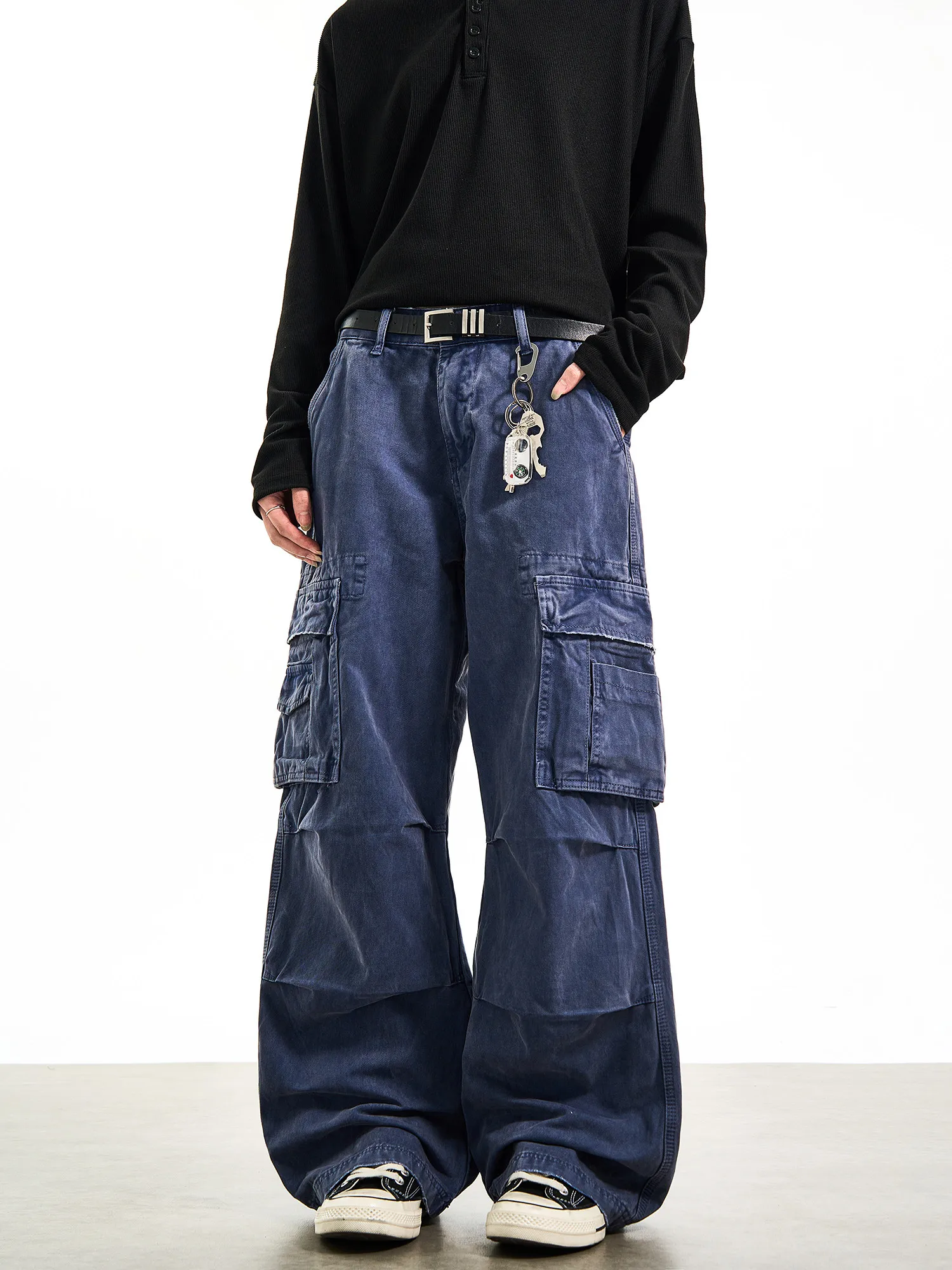 American High Street Retro Workwear Pants Loose Straight Leg Casual Cleanfit Trousers for Men And Women in Denim Fabric
American High Street Retro Workwear Pants Loose Straight Leg Casual Cleanfit Trousers for Men And Women in Denim Fabric