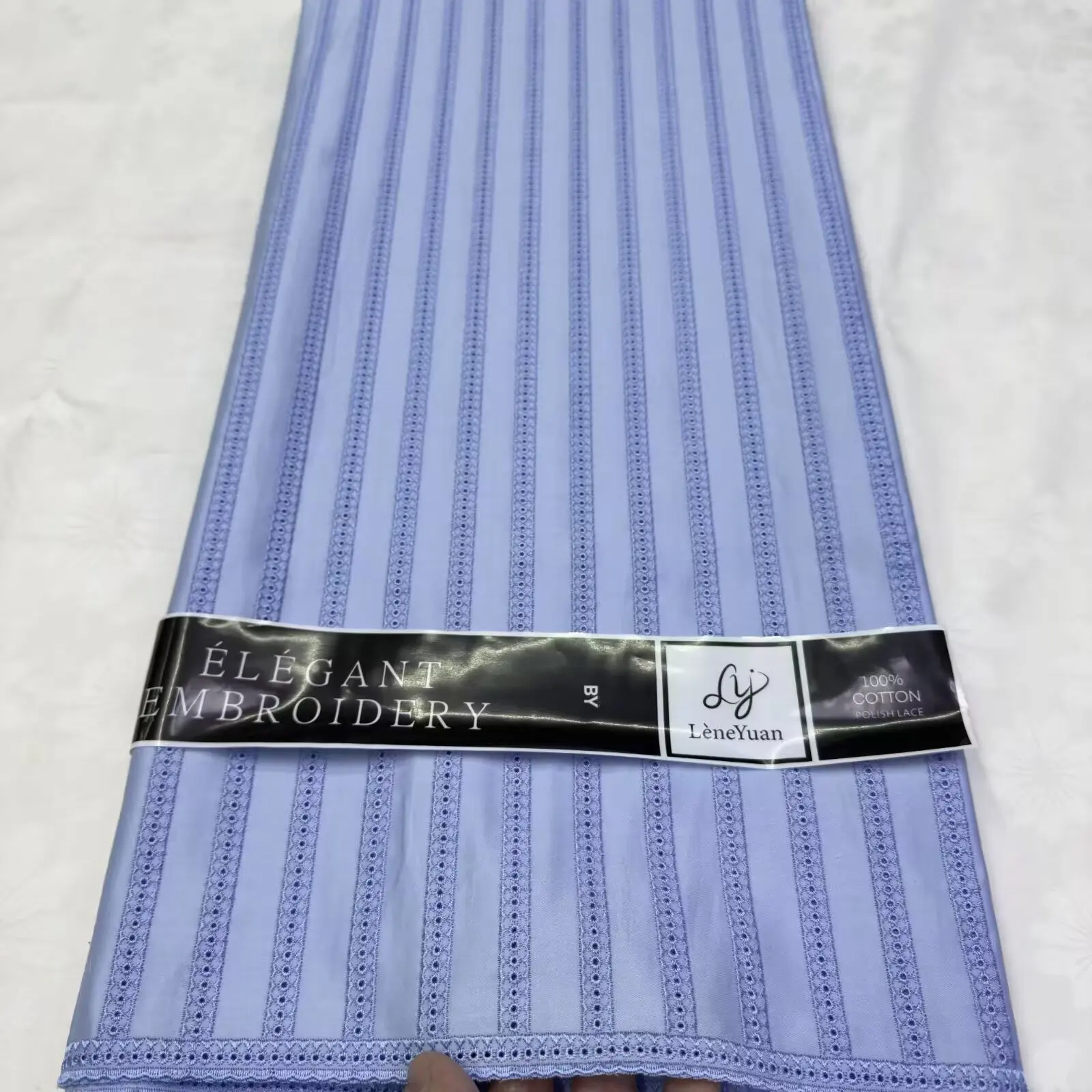 5 Yards Nigerian Cotton Polish Satin Embroidery Fabric High Quality Swiss Voile Lace Material For Men Dubai Style-LY
5 Yards Nigerian Cotton Polish Satin Embroidery Fabric High Quality Swiss Voile Lace Material For Men Dubai Style-LY