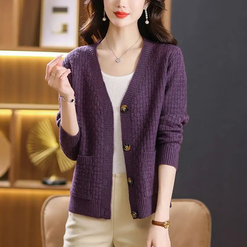 Женский осенне-зимний кардиган больших размеров среднего возраста, свитер, вязаное пальто для молодых людей
Женский осенне-зимний кардиган больших размеров среднего возраста, свитер, вязаное пальто для молодых людей