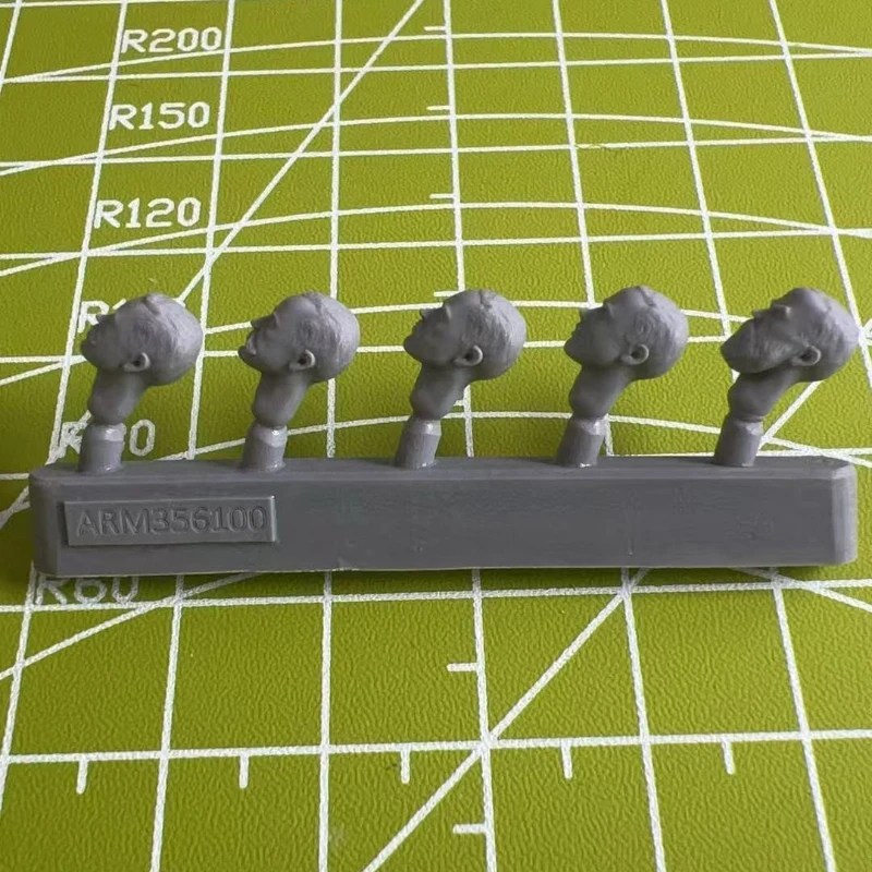 5 шт. 1:35 комплект модели из смолы, модель солдата, замена головы, модификация, неокрашенная
5 шт. 1:35 комплект модели из смолы, модель солдата, замена головы, модификация, неокрашенная