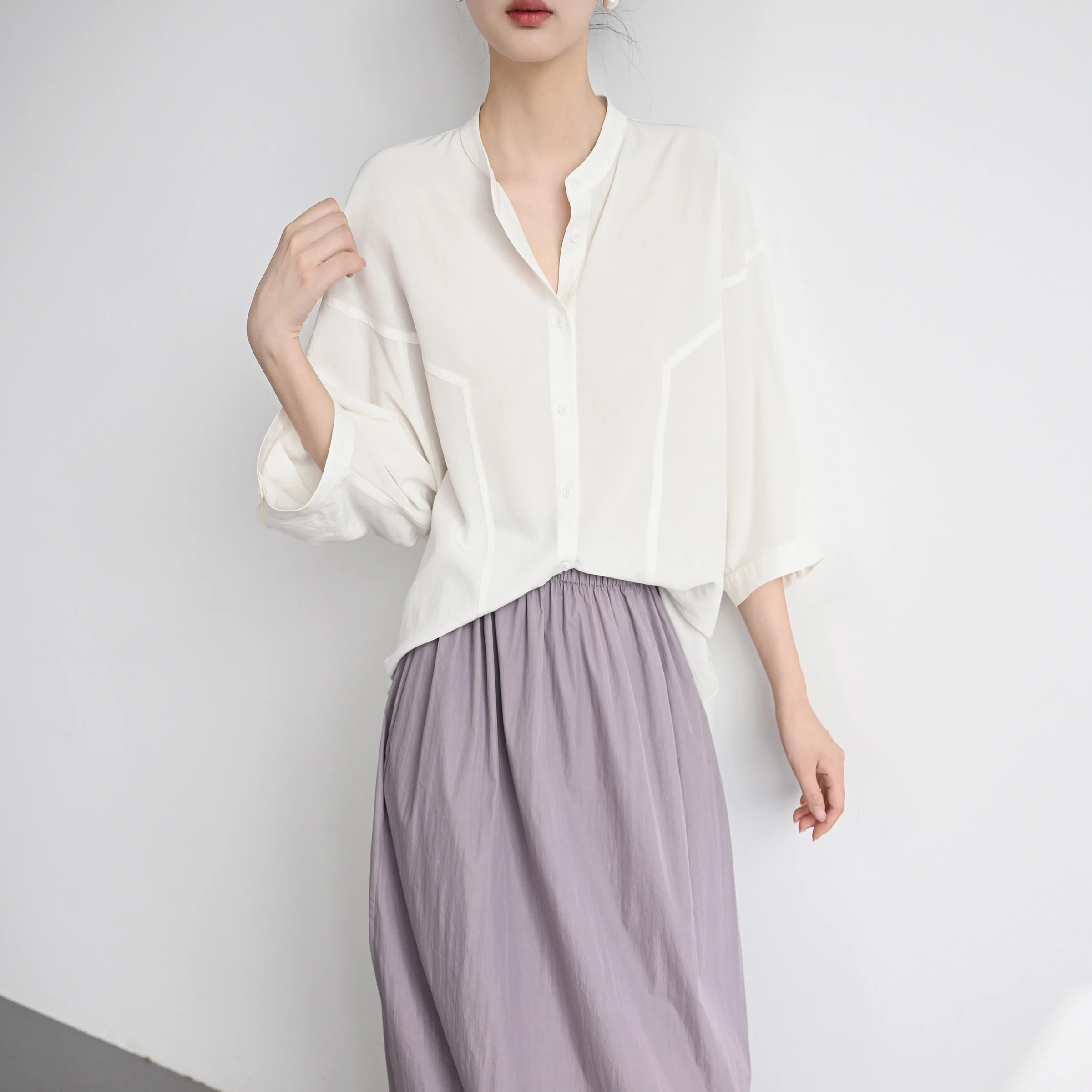 Larse Style Loose 7-Sleeve Shirt Women's Summer Skin-friendly Small Collar White Top Comfortable Breathable Casual Shirt
Larse Style Loose 7-Sleeve Shirt Women's Summer Skin-friendly Small Collar White Top Comfortable Breathable Casual Shirt