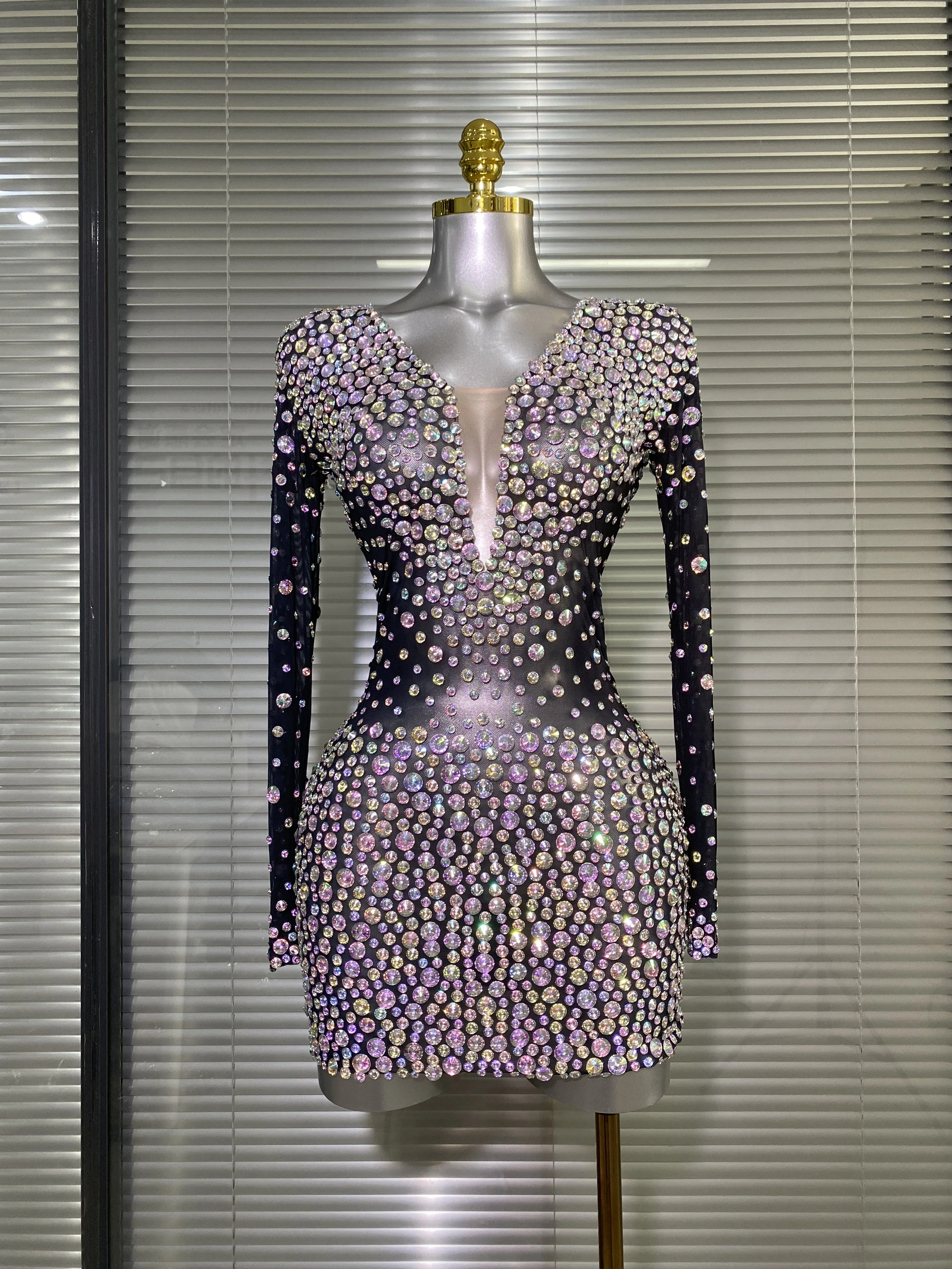 Women Sexy See Through Long Sleeve Black Bodycon Mini Dress Sparkly Crystal Diamonds Costume Stage Dancer Night Club Party Dress
Women Sexy See Through Long Sleeve Black Bodycon Mini Dress Sparkly Crystal Diamonds Costume Stage Dancer Night Club Party Dress
