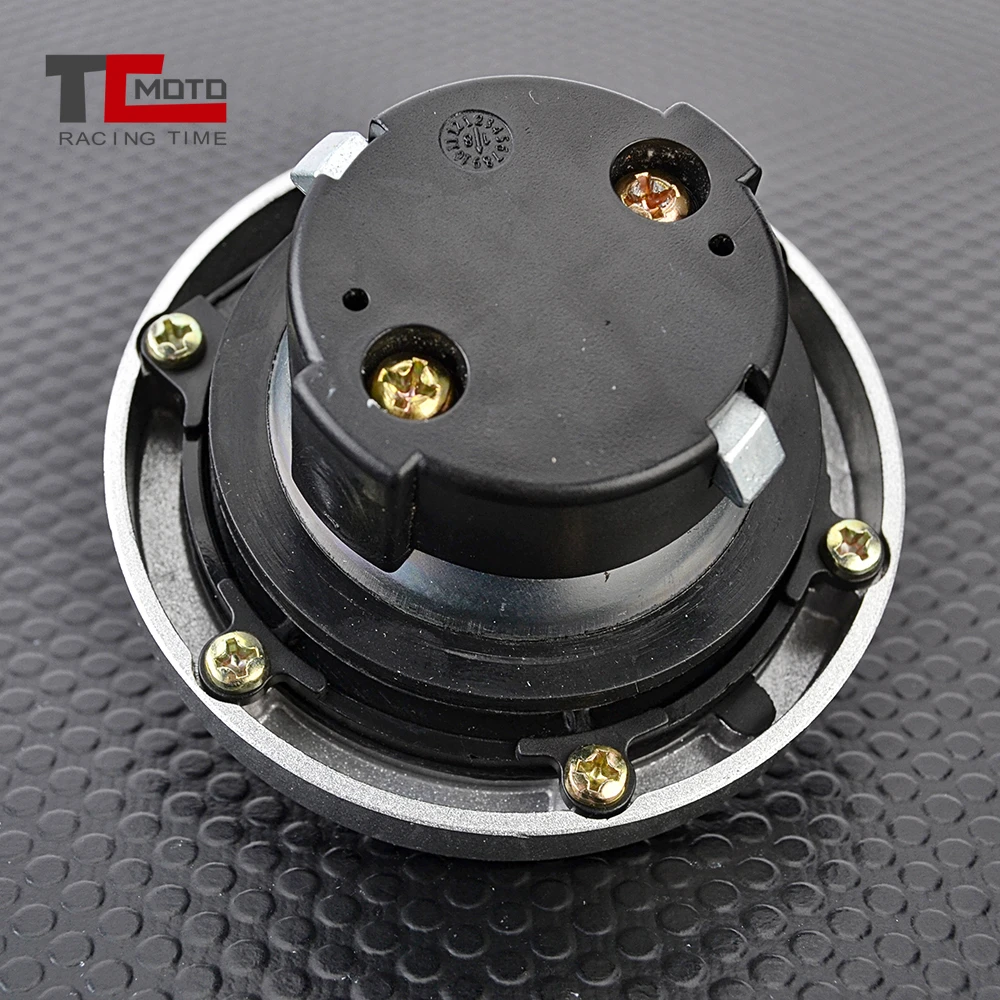 Fuel Gas Tank Cap Lock For Suzuki VZ800 Intruder M800 Boulevard M50 VZ1500 Intruder M1500 44200-39830-000 44200-39860-000
Fuel Gas Tank Cap Lock For Suzuki VZ800 Intruder M800 Boulevard M50 VZ1500 Intruder M1500 44200-39830-000 44200-39860-000