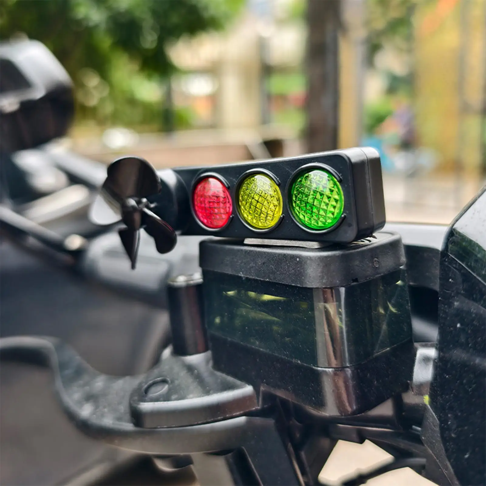 Bike Lights Wind-Powered Warning Lights Decorative Windmill Safety Lighting Cute Bike Decorations Motorbike Accessories
Bike Lights Wind-Powered Warning Lights Decorative Windmill Safety Lighting Cute Bike Decorations Motorbike Accessories