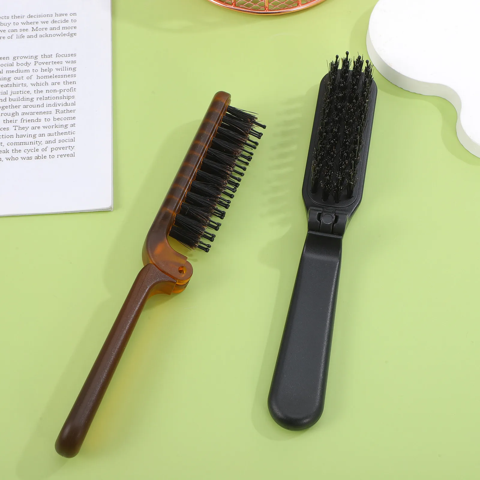 2pcs Straight Curly Hair Comb Mini Detangler Portable Travel Size Folding Brush for Purse Small Wet Dry Use Styling
2pcs Straight Curly Hair Comb Mini Detangler Portable Travel Size Folding Brush for Purse Small Wet Dry Use Styling