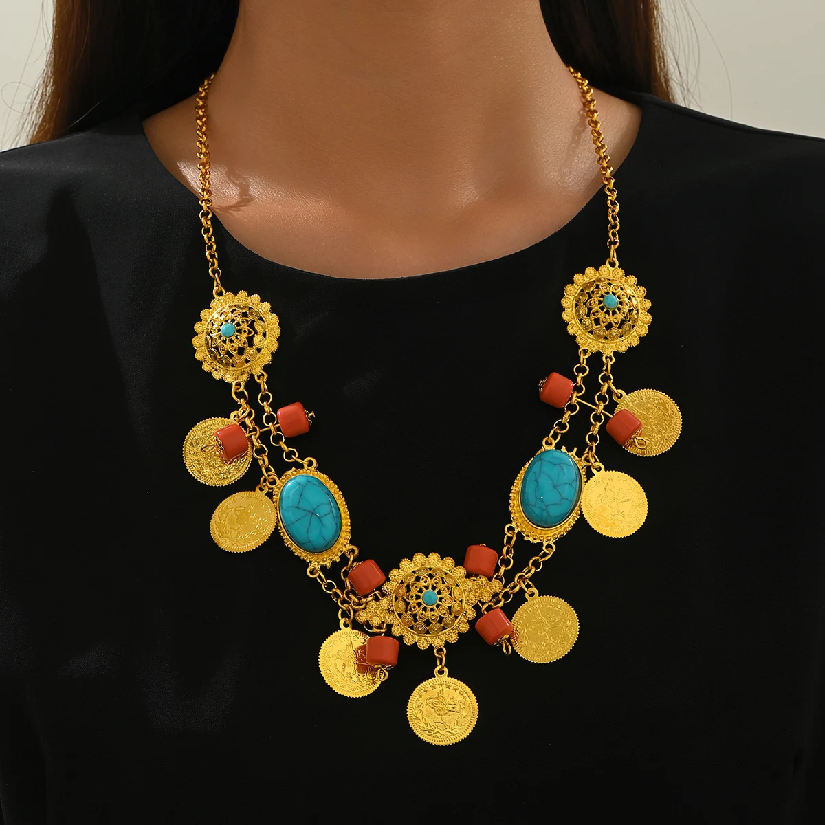 Retro Inlaid Imitation Turquoise Necklace - Golden Hollowed-Out High-End Women's Festive Neck Accessory Chain
Retro Inlaid Imitation Turquoise Necklace - Golden Hollowed-Out High-End Women's Festive Neck Accessory Chain