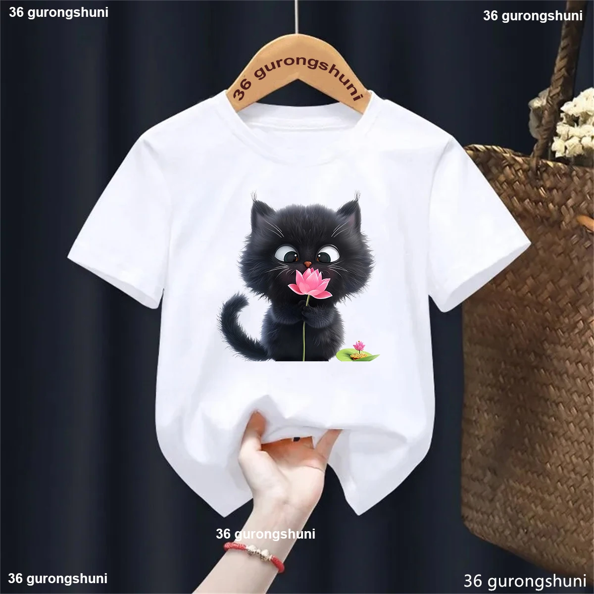 Black Cat Loves Lotus Animal Printed T Shirt Girls/Boys Kawaii Funny Kids Clothes Summer Short Sleeve White/Pink/Blue Tshirt
Black Cat Loves Lotus Animal Printed T Shirt Girls/Boys Kawaii Funny Kids Clothes Summer Short Sleeve White/Pink/Blue Tshirt