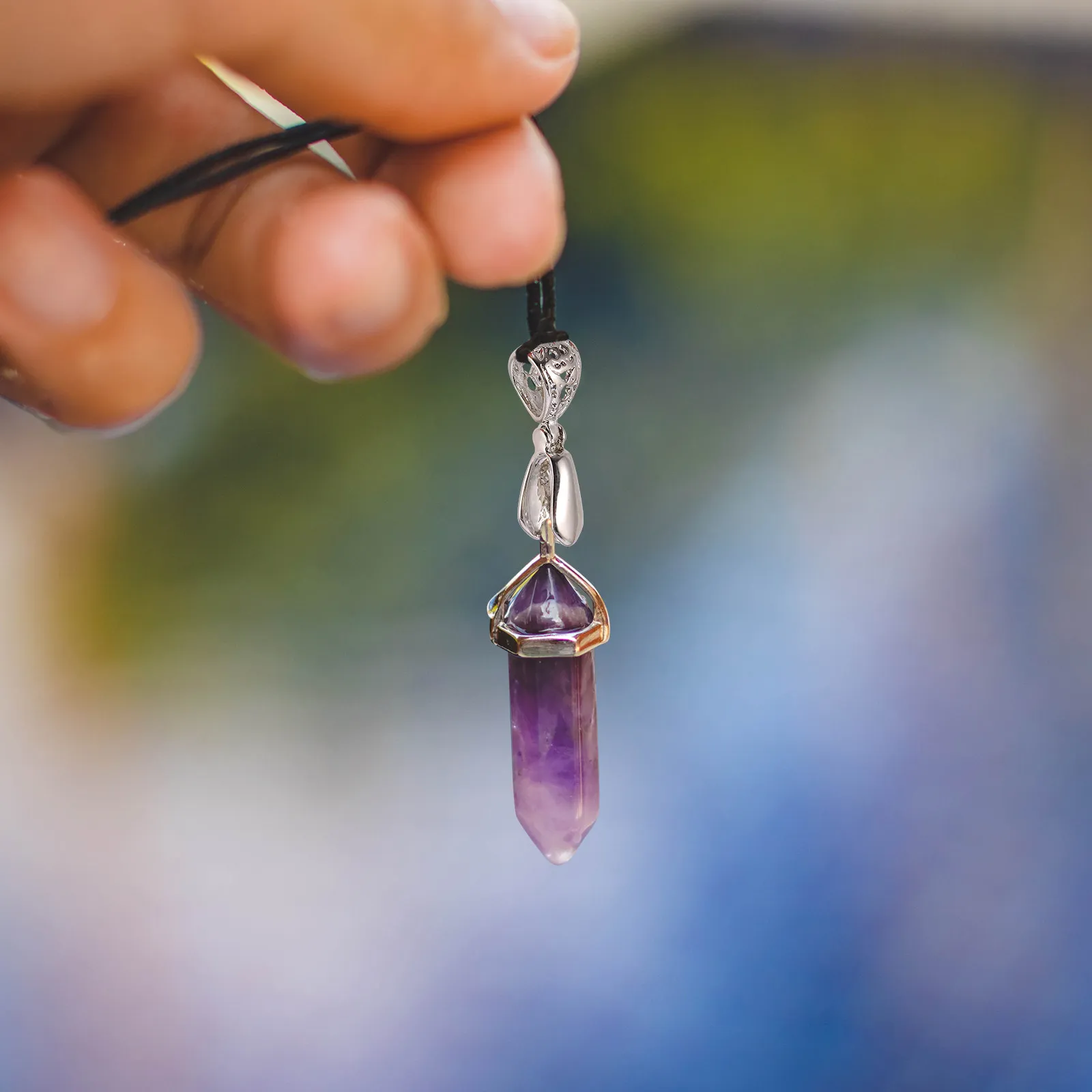 24Pcs Premium Brass Pendant Buckles with Delicate Design Ideal for Jewelry Crafting and Home Decoration Ornaments
24Pcs Premium Brass Pendant Buckles with Delicate Design Ideal for Jewelry Crafting and Home Decoration Ornaments