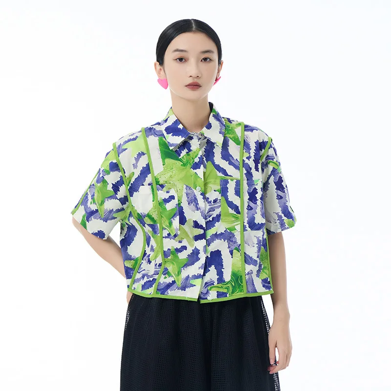 Hawaii casual retro printed short sleeved shirt 2025 summer new item niche design loose top polyester cotton blend
Hawaii casual retro printed short sleeved shirt 2025 summer new item niche design loose top polyester cotton blend