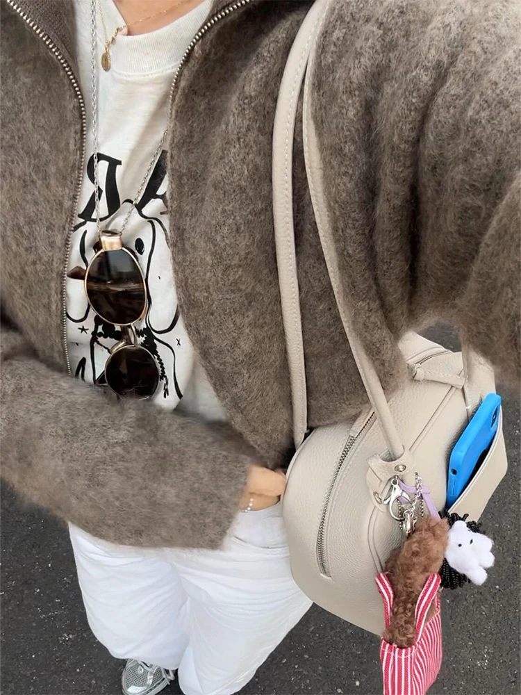 Chinlykilo Women's Boston Bag Cloud Ash Long Strap Single Shoulder Bag Luxury Minimalist High-End Feel Spring 2026 New Model
Chinlykilo Women's Boston Bag Cloud Ash Long Strap Single Shoulder Bag Luxury Minimalist High-End Feel Spring 2026 New Model