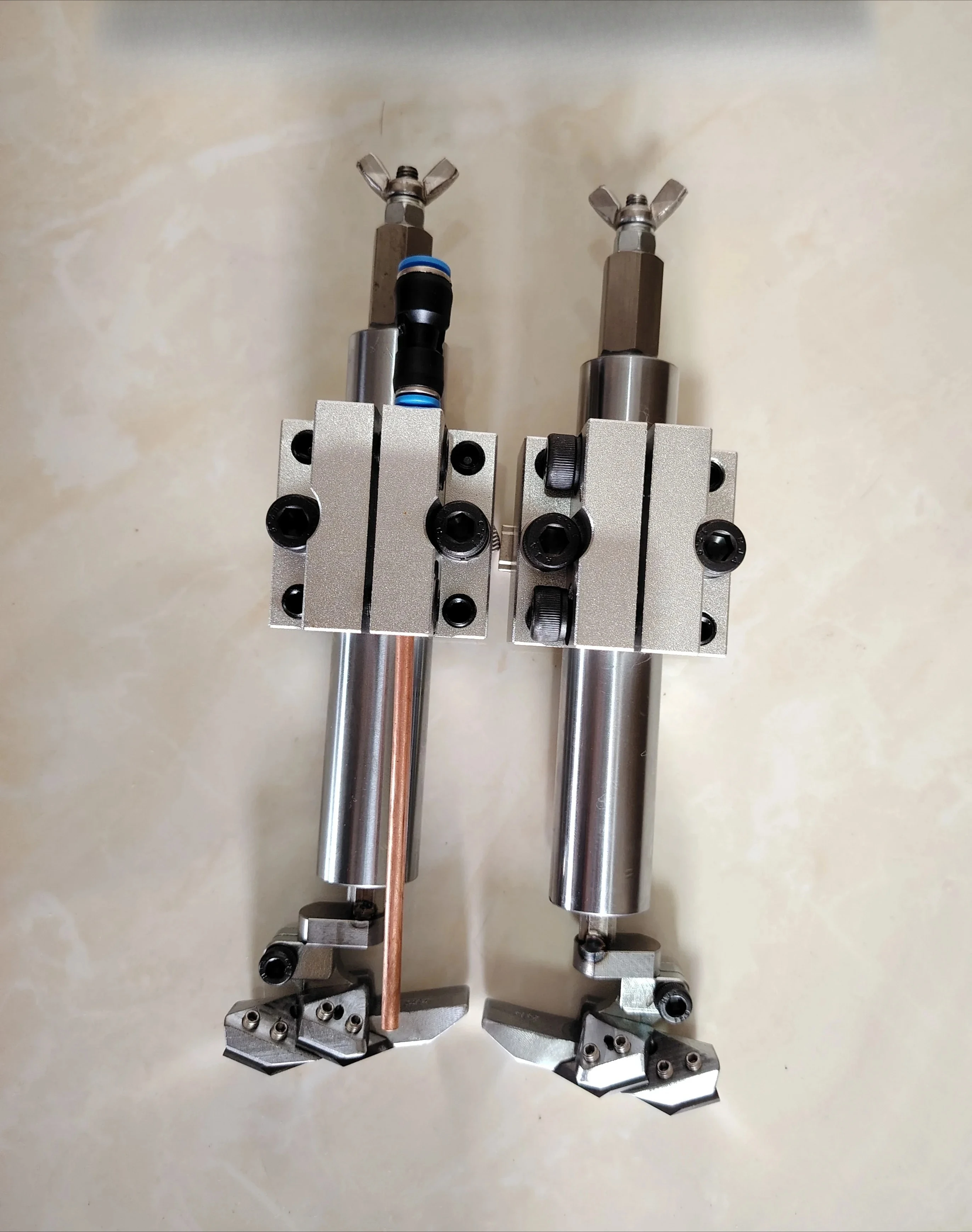 Edge banding machine, floating flat scraper, flat shovel device, scraping edge and removing glue line, fully automatic
Edge banding machine, floating flat scraper, flat shovel device, scraping edge and removing glue line, fully automatic