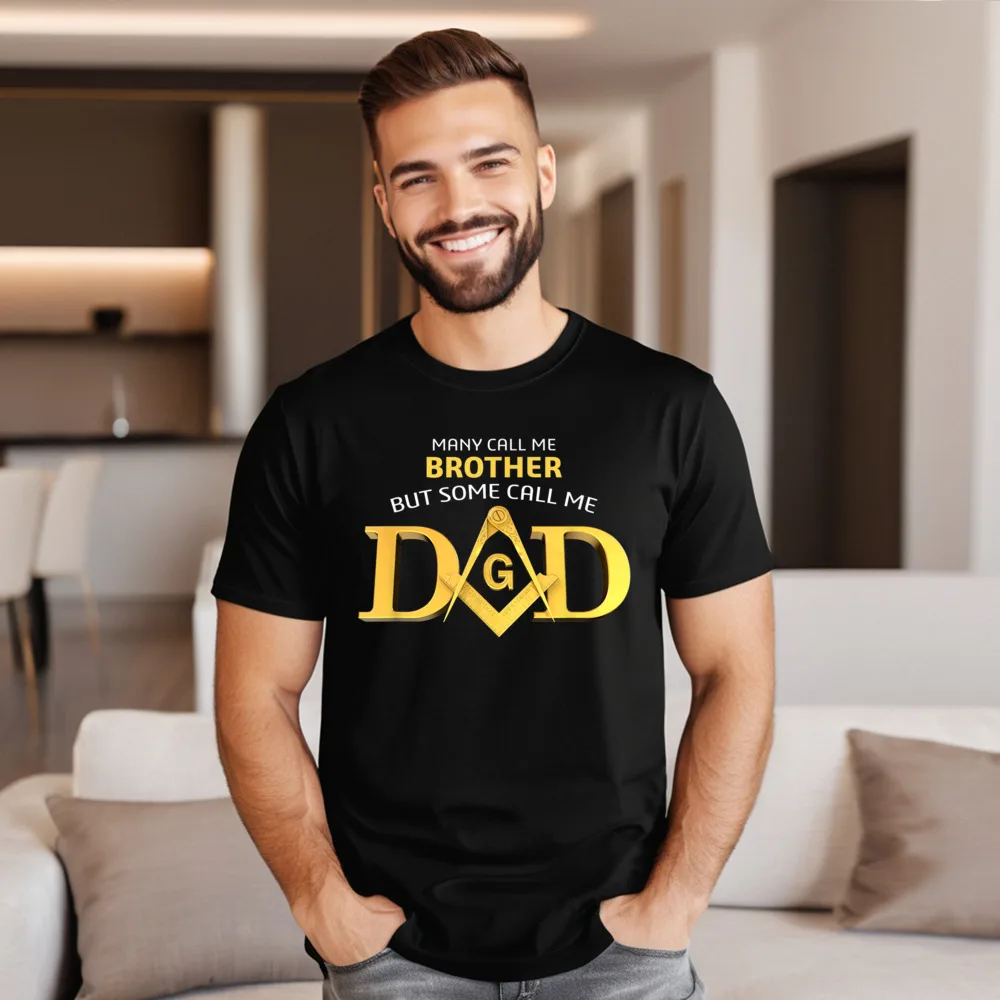 Масонская футболка с надписью Some Call Me Dad для мужчин из чистого хлопка, футболки с принтом на день отца, футболка с коротким рукавом, классический круглый воротник
Масонская футболка с надписью Some Call Me Dad для мужчин из чистого хлопка, футболки с принтом на день отца, футболка с коротким рукавом, классический круглый воротник