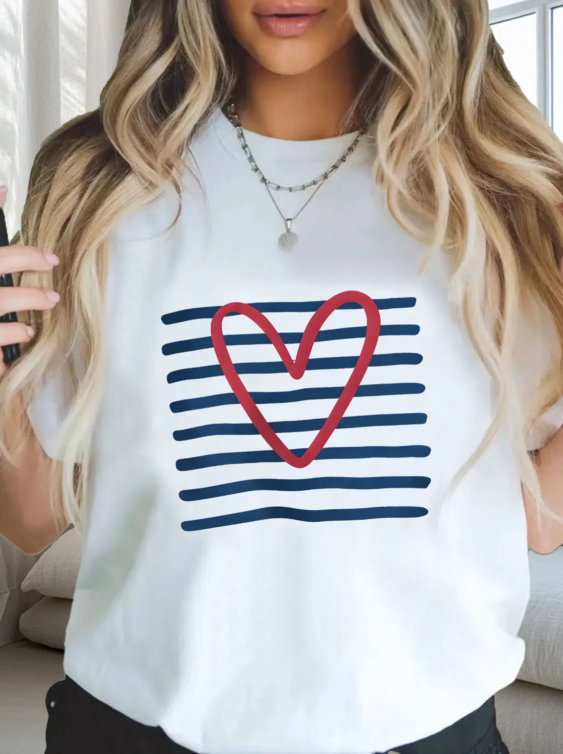 Женская повседневная футболка с короткими рукавами и рисунком Love Line больших размеров, белая 
Женская повседневная футболка с короткими рукавами и рисунком Love Line больших размеров, белая