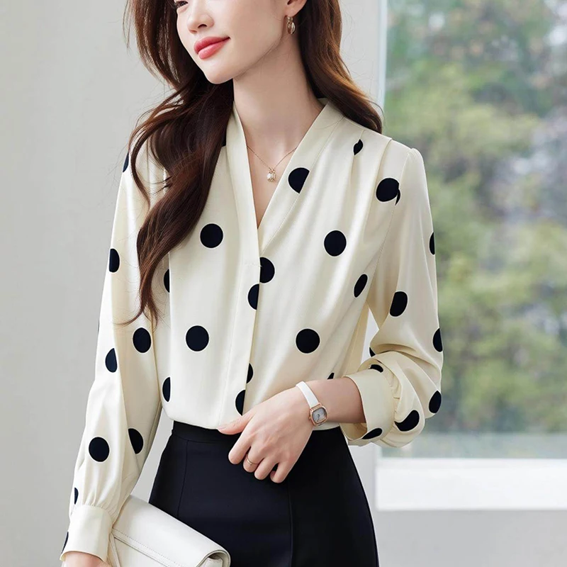 Новые элегантные женские блузки, рубашки для женщин, блузы с длинным рукавом, повседневные топы.
Новые элегантные женские блузки, рубашки для женщин, блузы с длинным рукавом, повседневные топы.