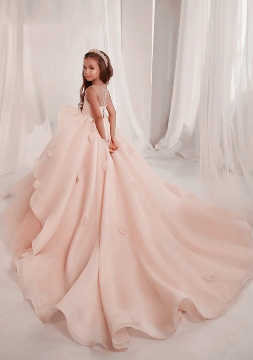 Flower Girl Dress Wedding Dresses Appliques Princess Evening Gowns Toddlers Kids Birthday Party GIFT First Communion Gown
Flower Girl Dress Wedding Dresses Appliques Princess Evening Gowns Toddlers Kids Birthday Party GIFT First Communion Gown