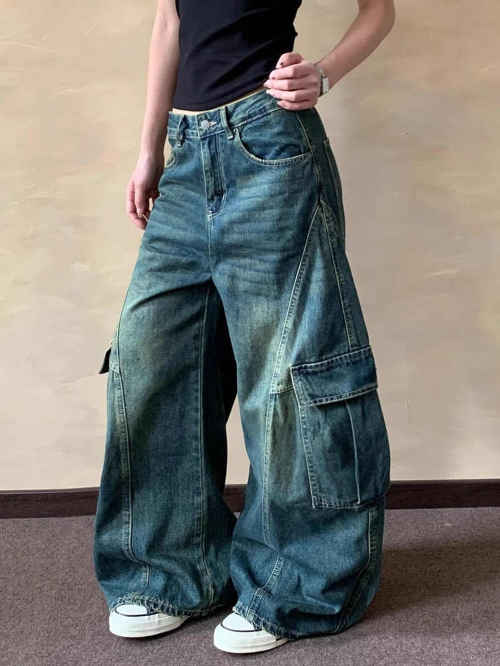 Women's Blue Baggy Jeans Harajuku Vintage Boyfriend Denim Trousers Japanese 2000s Style Y2k Grunge Jeans Pants Oversize Clothes
Women's Blue Baggy Jeans Harajuku Vintage Boyfriend Denim Trousers Japanese 2000s Style Y2k Grunge Jeans Pants Oversize Clothes