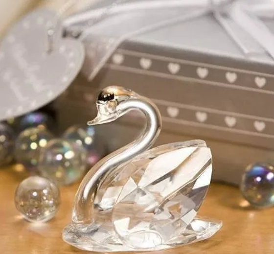 Free shipping 10pcs/lot Wedding Souvenir Crystal Swan Ornament Creative Wedding Party Gift Box Set
Free shipping 10pcs/lot Wedding Souvenir Crystal Swan Ornament Creative Wedding Party Gift Box Set