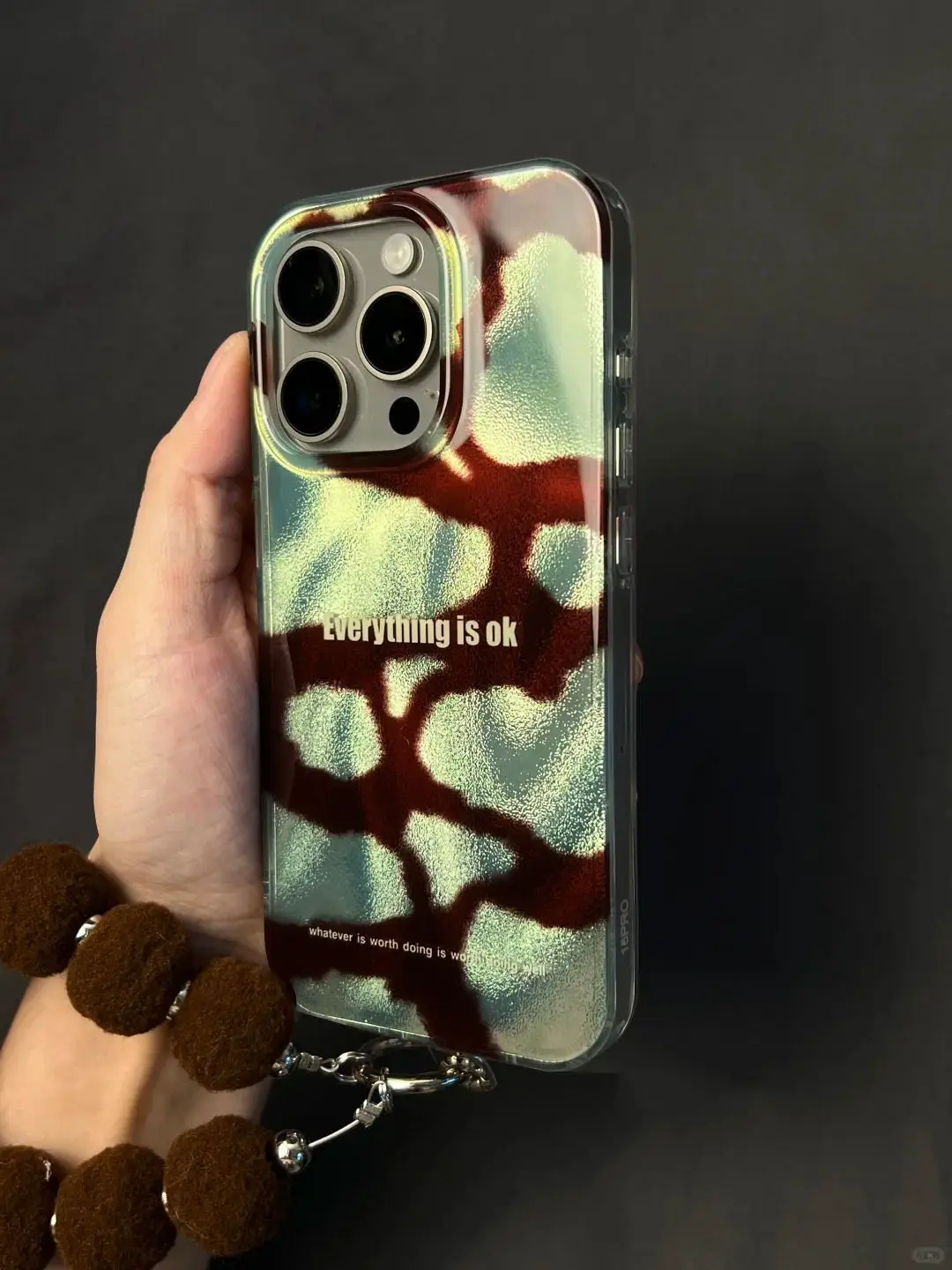 Mint green artistic line phone case suitable for iPhone 16, creative iPhone 15, fashionable iPhone anti drop protective case
Mint green artistic line phone case suitable for iPhone 16, creative iPhone 15, fashionable iPhone anti drop protective case