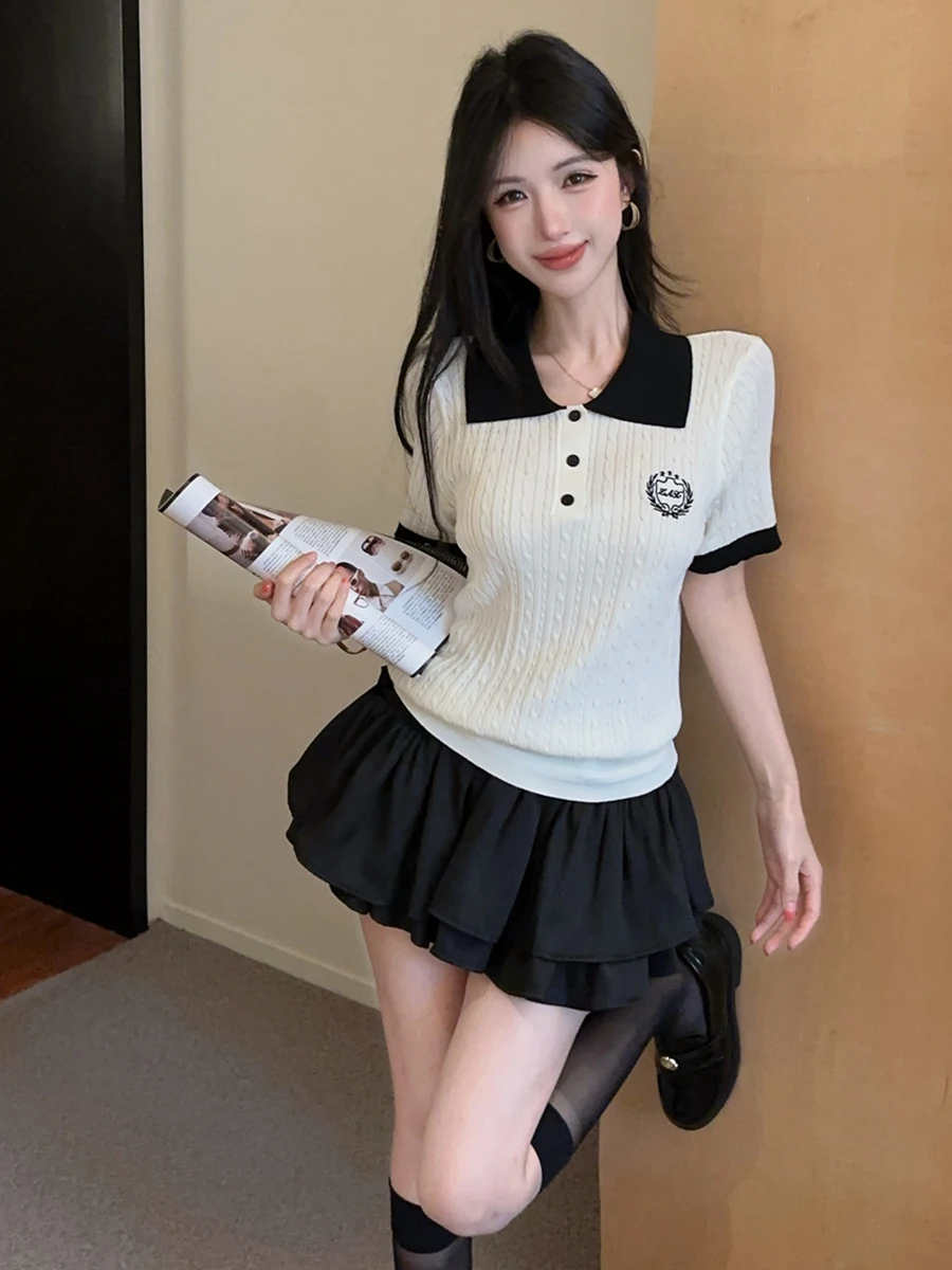 College Style Two-Piece Set Korean Color Block Neck Short Sleeve Twisted Knit Top High Waist Puffy Skirt Fashionable You...
College Style Two-Piece Set Korean Color Block Neck Short Sleeve Twisted Knit Top High Waist Puffy Skirt Fashionable You...