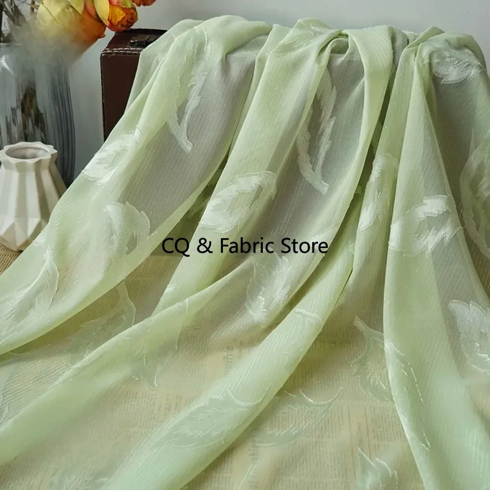 Красочная жаккардовая и шелковая шифоновая ткань с перьями для летней одежды, аксессуаров в стиле Лолиты и украшений для платья
Красочная жаккардовая и шелковая шифоновая ткань с перьями для летней одежды, аксессуаров в стиле Лолиты и украшений для платья