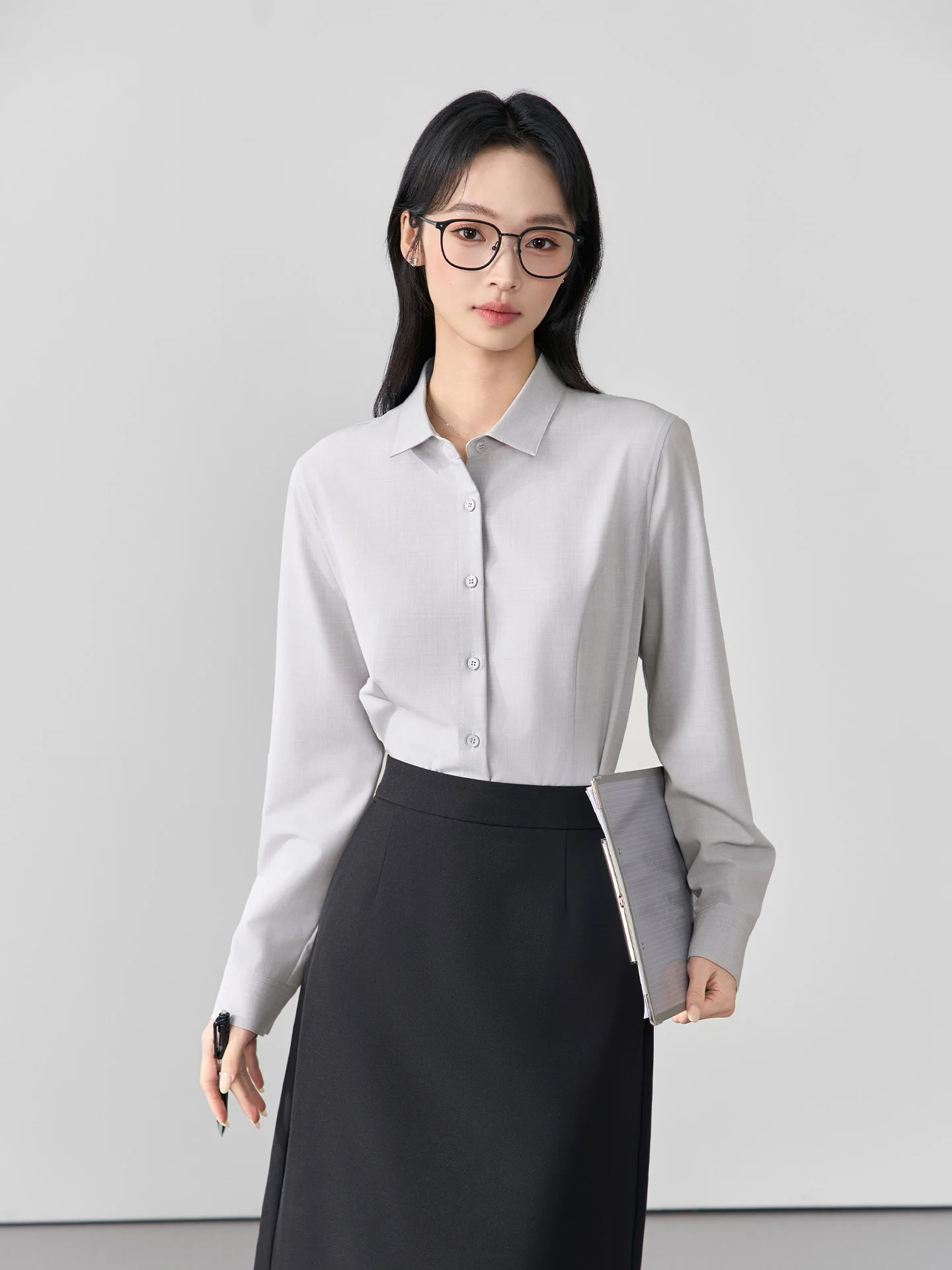 Женская рубашка Berd Miss Grey с длинным рукавом и квадратным воротником, весенняя, для собеседований, офиса, повседневная, с открытыми плечами
Женская рубашка Berd Miss Grey с длинным рукавом и квадратным воротником, весенняя, для собеседований, офиса, повседневная, с открытыми плечами