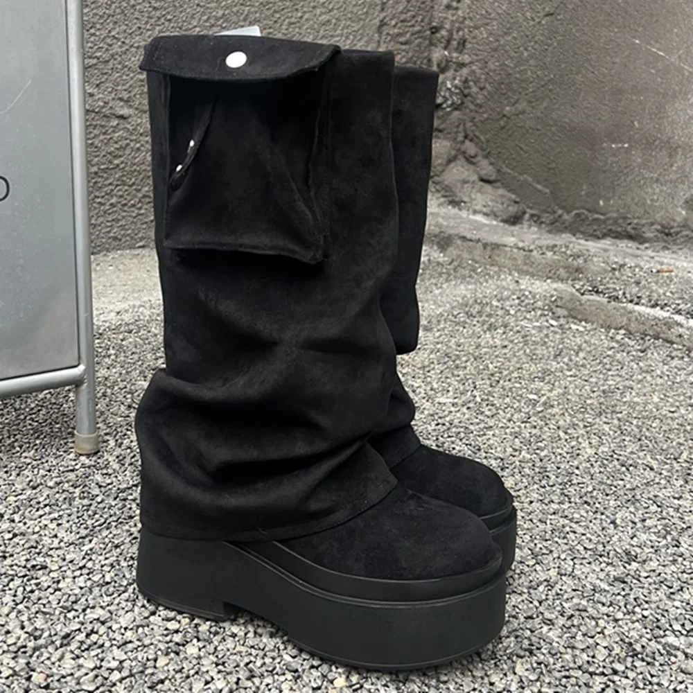 Замшевые плиссированные брючные ботинки большого размера, пикантные модные женские ботинки с круглым носком на толстом каблуке, новые поступления
Замшевые плиссированные брючные ботинки большого размера, пикантные модные женские ботинки с круглым носком на толстом каблуке, новые поступления