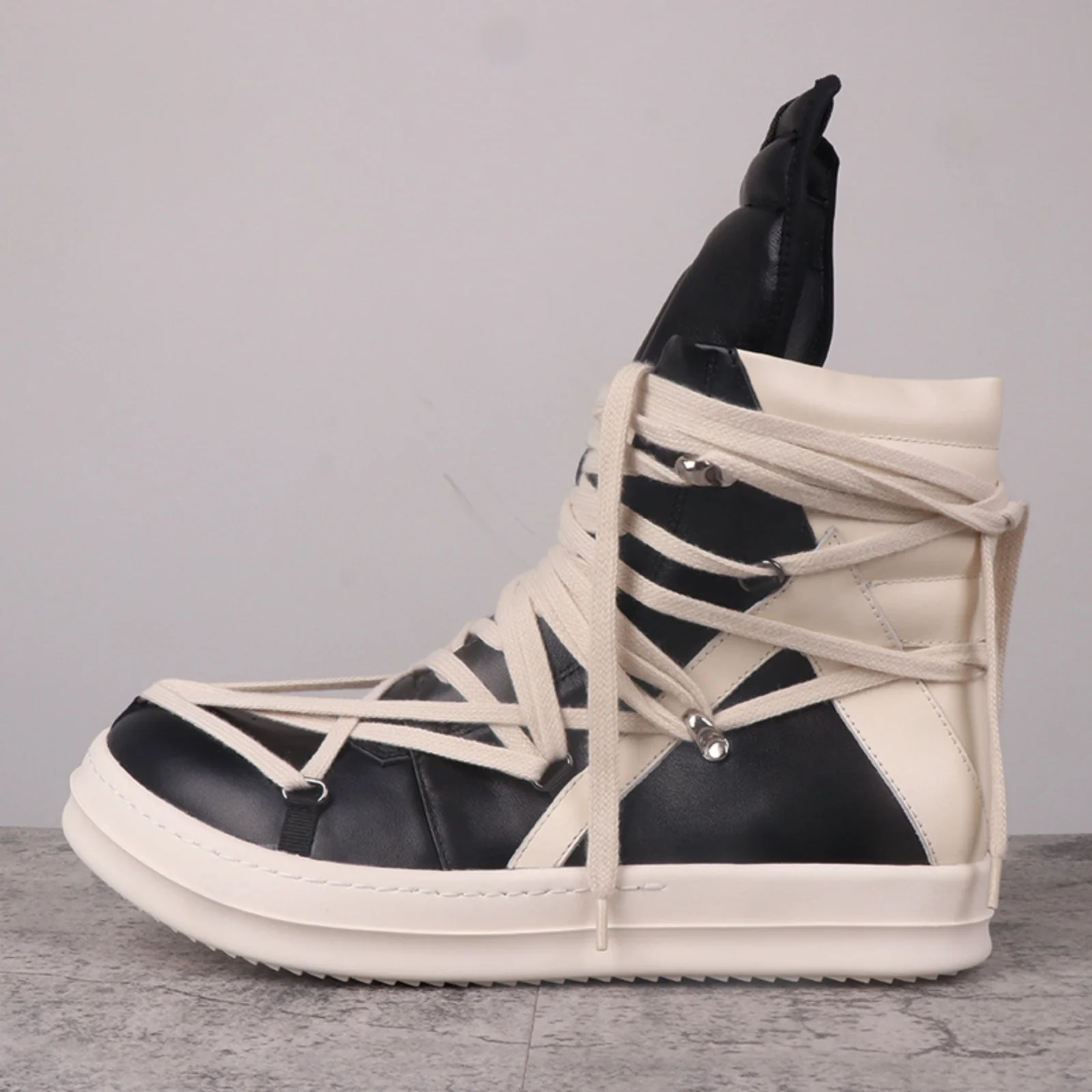 Top Quality Boots Men and Women 35-48 Casual Fashion Punk Goth Real Leather zipper booties Platform soles Trendy High top shoes
Top Quality Boots Men and Women 35-48 Casual Fashion Punk Goth Real Leather zipper booties Platform soles Trendy High top shoes