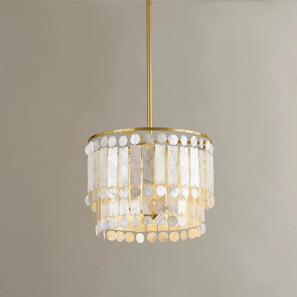 Capiz Shell Chandelier with 2 Tiers Shell, Large Light Fixture Boho Farmhouse Ceiling Lights Entryway for Bedroom Living Room
Capiz Shell Chandelier with 2 Tiers Shell, Large Light Fixture Boho Farmhouse Ceiling Lights Entryway for Bedroom Living Room