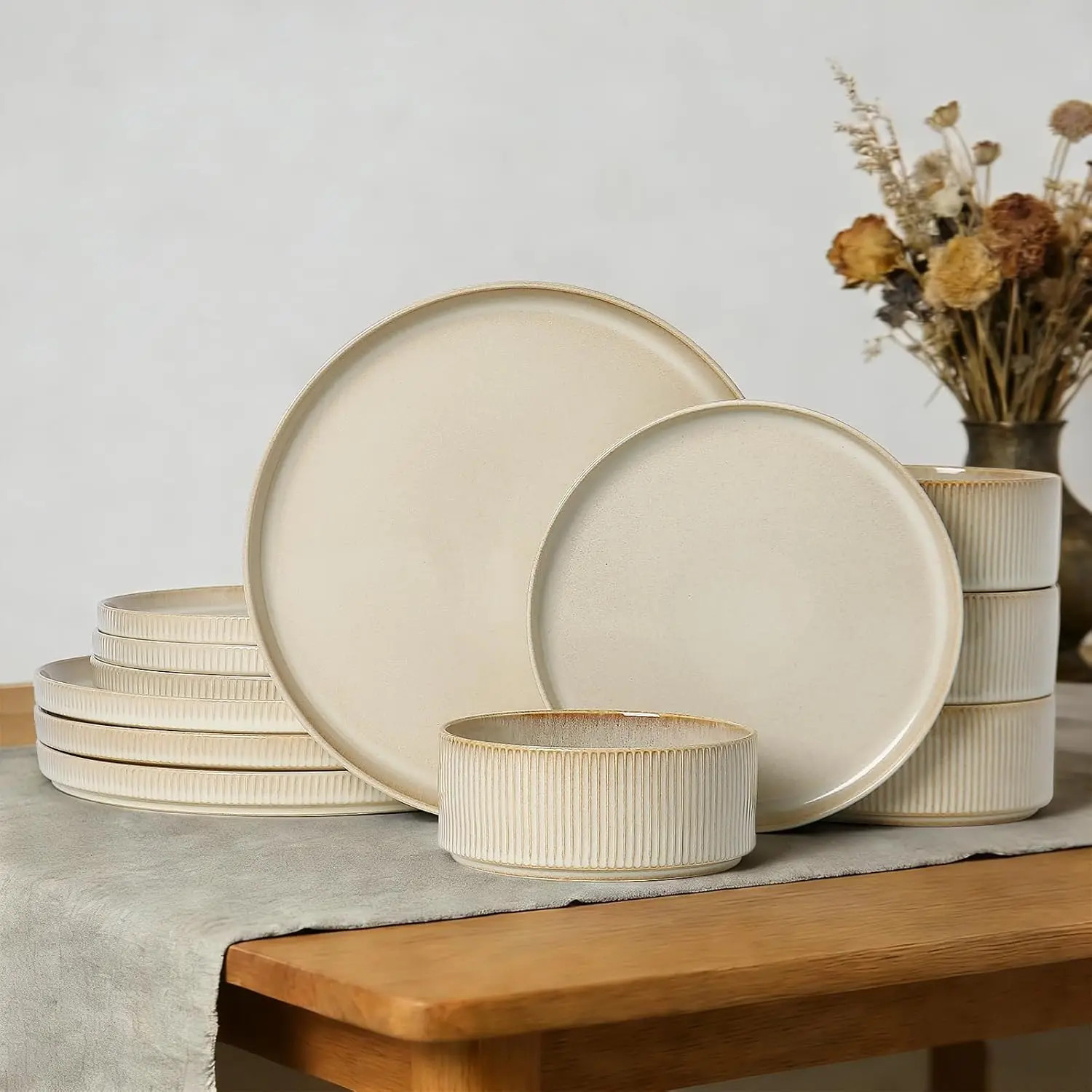 Stoneware Dinnerware Sets, Plates and Bowls Sets for 4, 12-Piece Ribbed Dishes – Chip & Scratch
Stoneware Dinnerware Sets, Plates and Bowls Sets for 4, 12-Piece Ribbed Dishes – Chip & Scratch