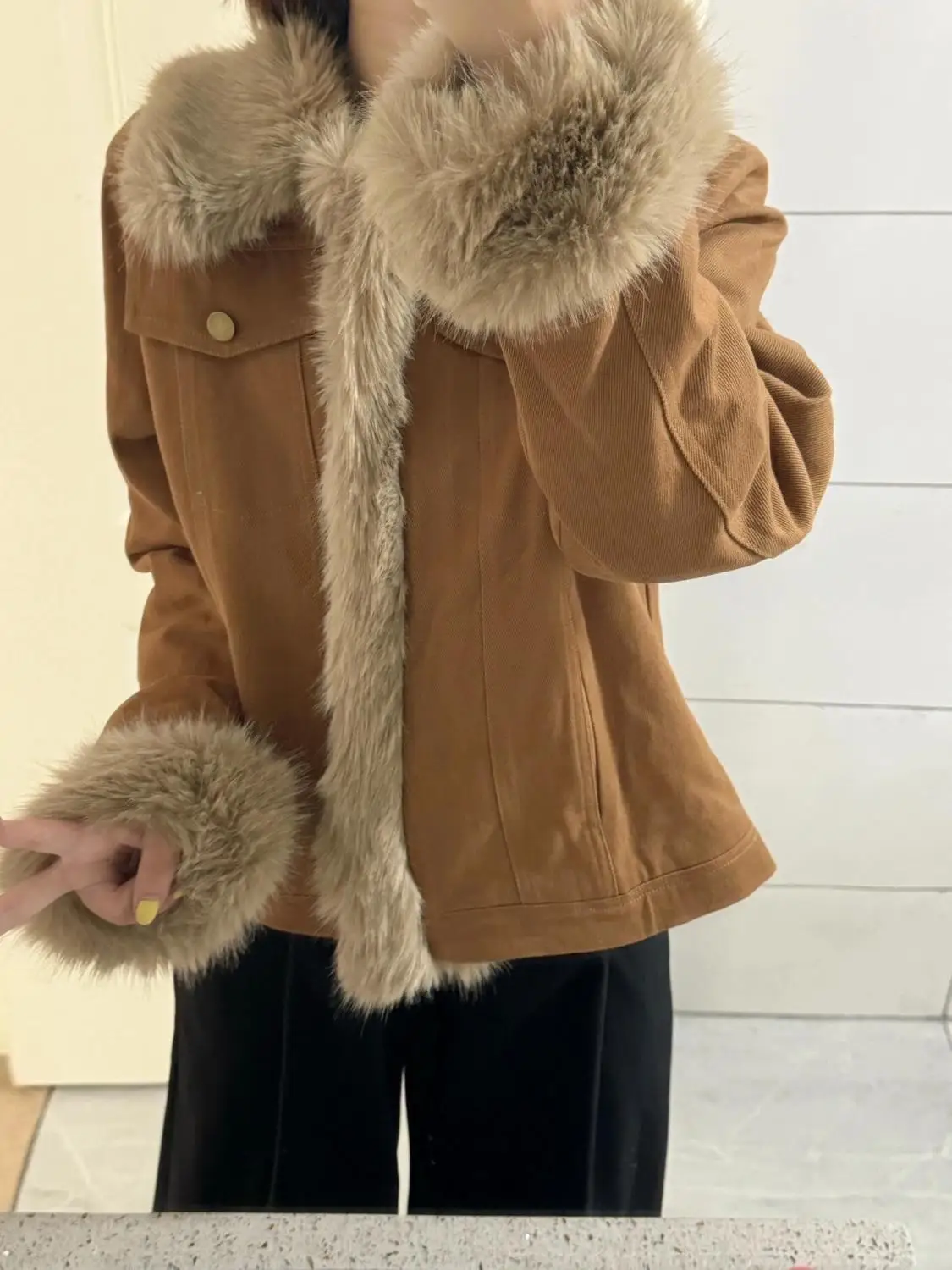 Denim Coat With Fur And Hood Plush Womens Winter Quilted Hooded Regular-Fit Gothic Punk Nightclub Party Lining Raglan Jackets BF
Denim Coat With Fur And Hood Plush Womens Winter Quilted Hooded Regular-Fit Gothic Punk Nightclub Party Lining Raglan Jackets BF