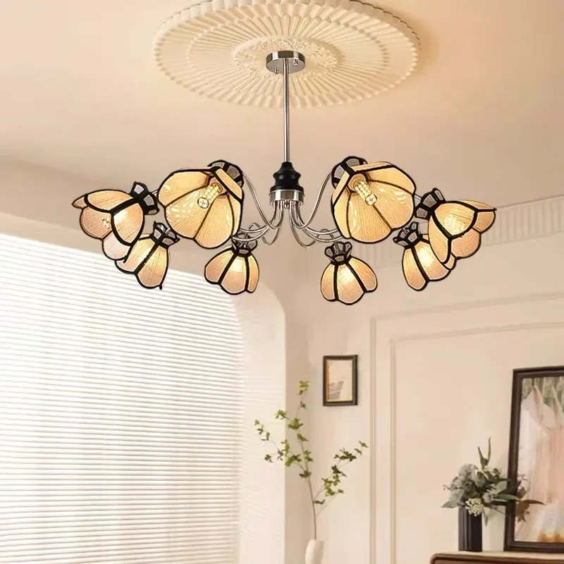 Скандинавская ретро светодиодная люстра, подвесной светильник, дизайн лепестков для спальни, гостиной, обеденного стола, украшение дома, подвесной светильник
Скандинавская ретро светодиодная люстра, подвесной светильник, дизайн лепестков для спальни, гостиной, обеденного стола, украшение дома, подвесной светильник