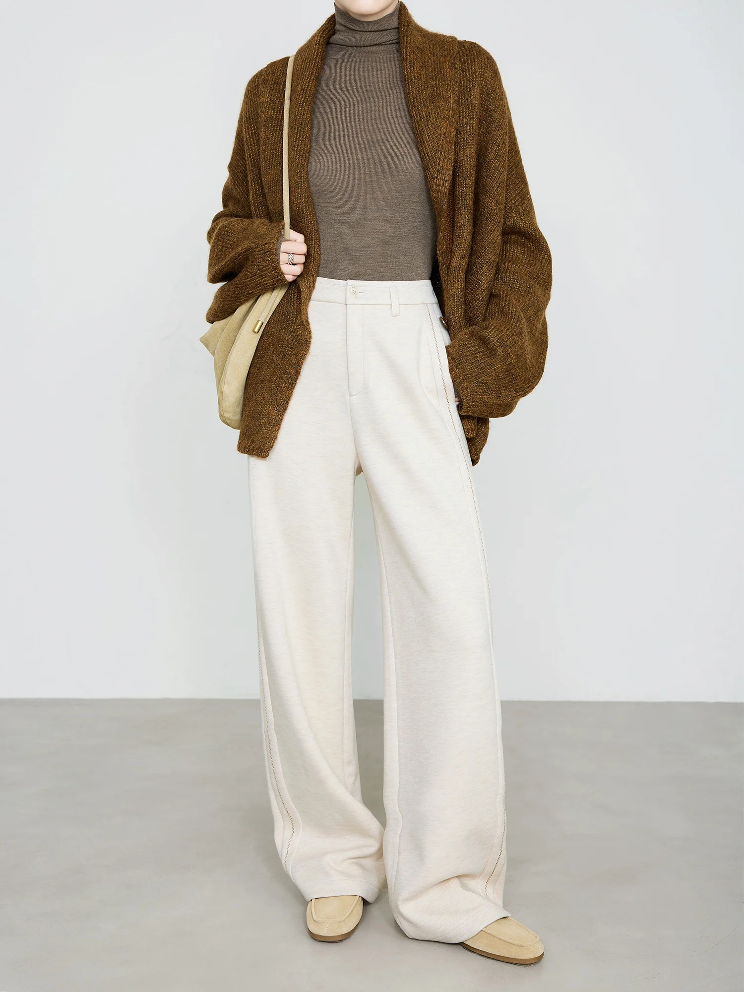 Acetate Wool Straight Leg Pants Women's Thiened Autumn Winter Trousers Side Stitched Double Color Embroidery Oaeal Wide L...
Acetate Wool Straight Leg Pants Women's Thiened Autumn Winter Trousers Side Stitched Double Color Embroidery Oaeal Wide L...