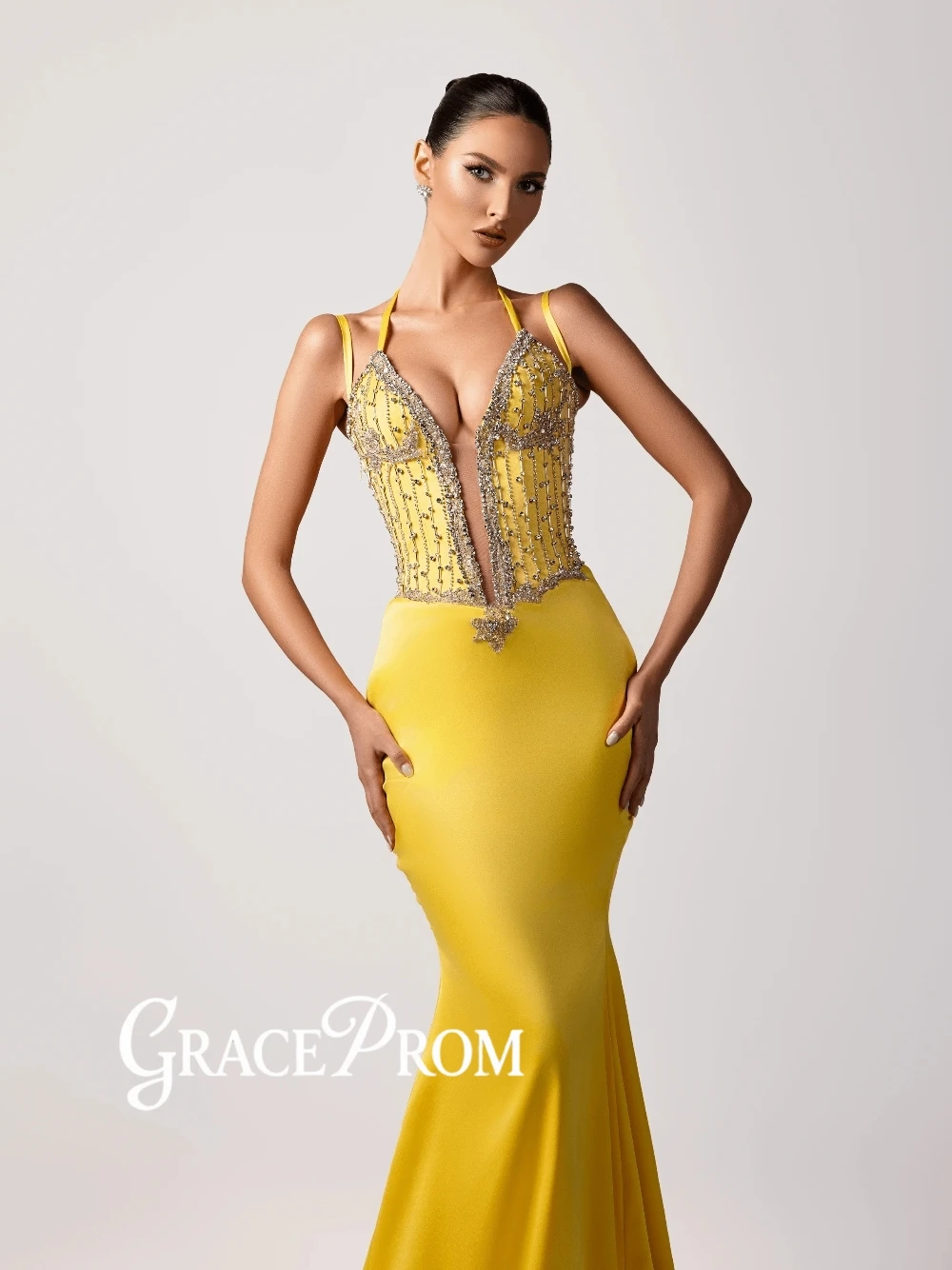 Bright Yellow Satin Mermaid Evening Dress Beaded Halter Spaghetti Strap Sexy Plunge Neck Customized Prom Cocktail Party Gown
Bright Yellow Satin Mermaid Evening Dress Beaded Halter Spaghetti Strap Sexy Plunge Neck Customized Prom Cocktail Party Gown