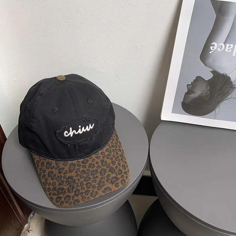Retro baseball cap female American versatile sunscreen color matching face small cap male
Retro baseball cap female American versatile sunscreen color matching face small cap male