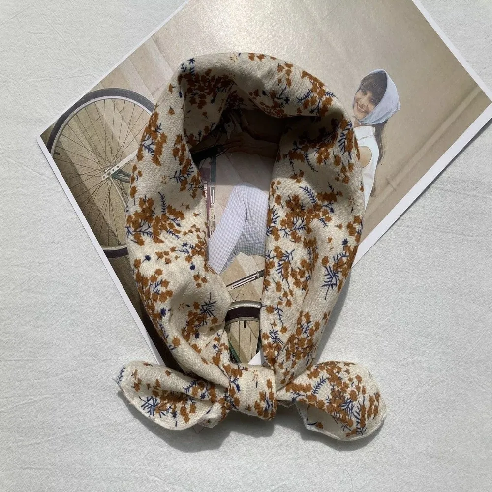 Versatile Elegant Silk Scarf Comfortable Skin-Friendly Square Headwrap Breathable Lightweight Floral Neckerchief Women
Versatile Elegant Silk Scarf Comfortable Skin-Friendly Square Headwrap Breathable Lightweight Floral Neckerchief Women