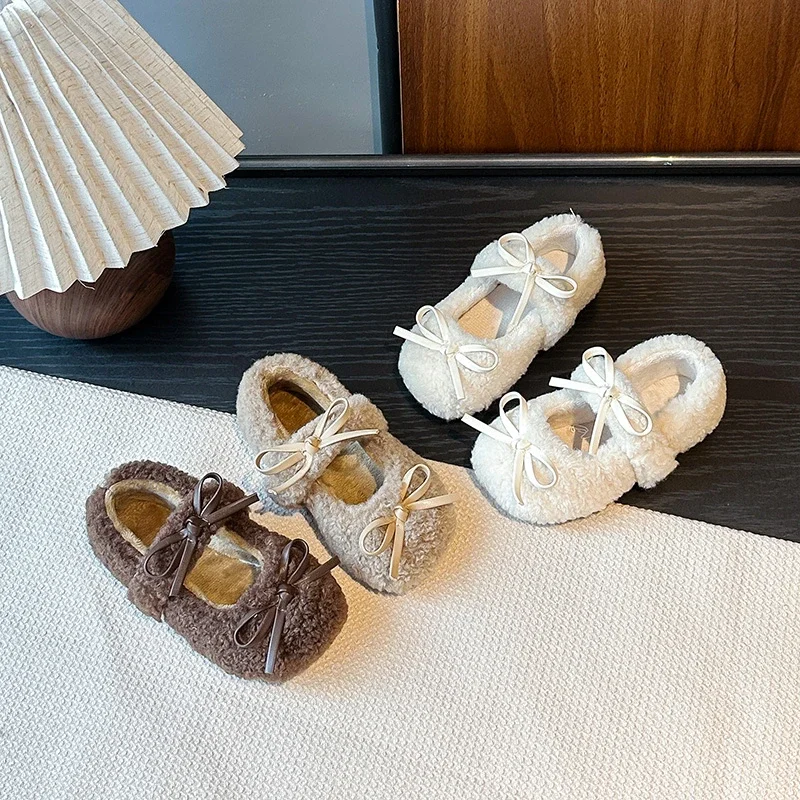 Kids Moccasins with Double Sweet Bows Girls Flat Shoes Soft Sole Round Toes 2025 Winter New Children Princess Casual Shoes Suede
Kids Moccasins with Double Sweet Bows Girls Flat Shoes Soft Sole Round Toes 2025 Winter New Children Princess Casual Shoes Suede
