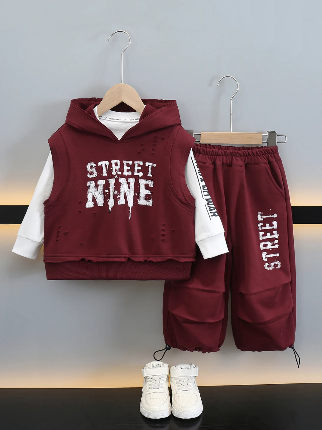 Casual Korean Sle Boys' Tee-Piece Set Spring Faionable Children's Workwear Sle Clothing Sweatirt And Long Pants
Casual Korean Sle Boys' Tee-Piece Set Spring Faionable Children's Workwear Sle Clothing Sweatirt And Long Pants