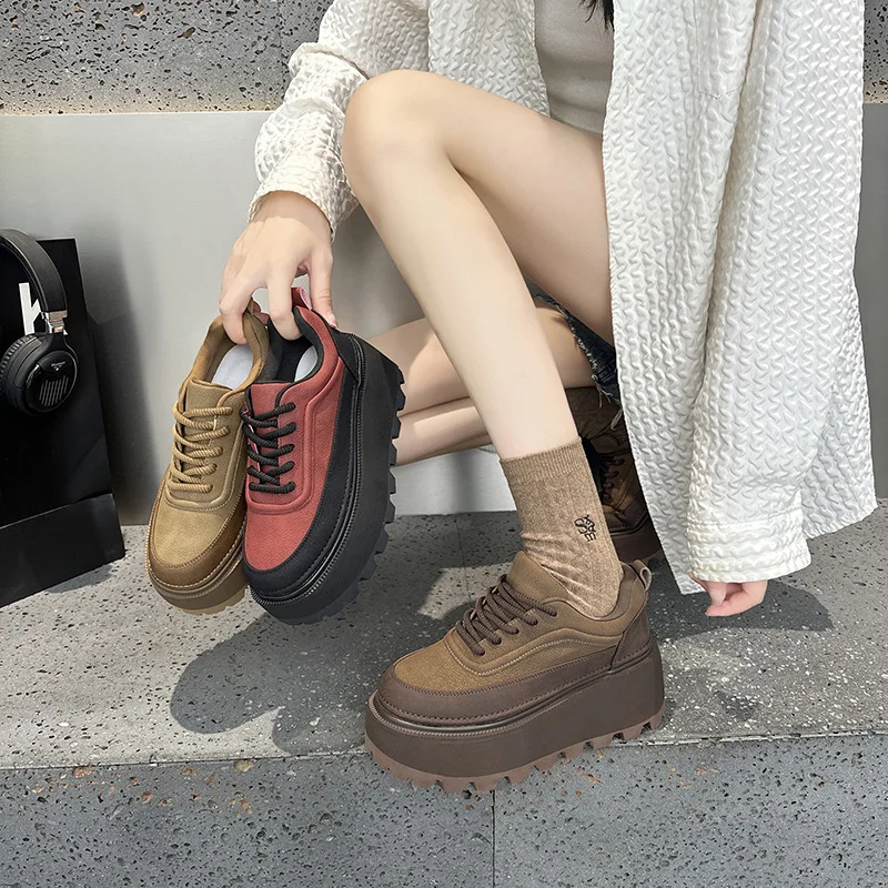 Retro Thick Bottom Platform Shoes Spring Autumn 2025 Women's Increased Height Single Shoes Breathable Natural Leather Insole
Retro Thick Bottom Platform Shoes Spring Autumn 2025 Women's Increased Height Single Shoes Breathable Natural Leather Insole